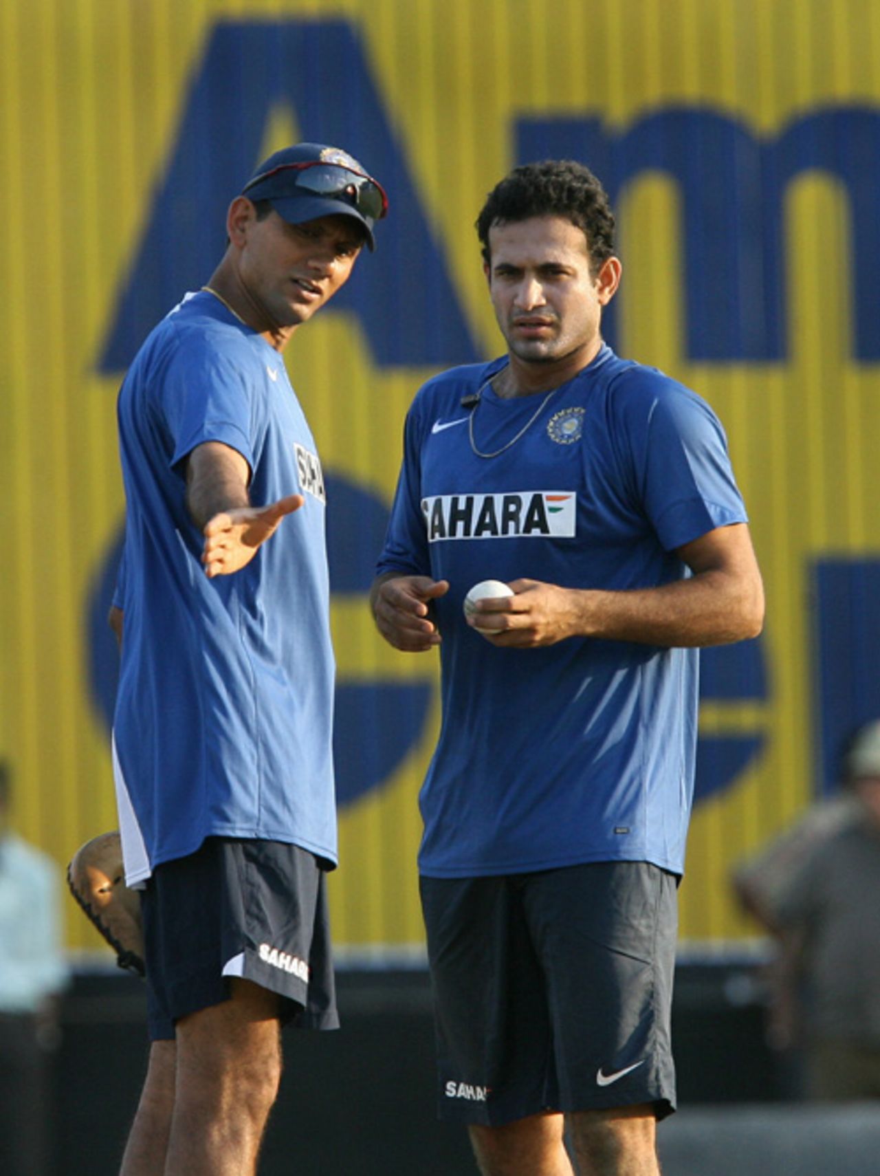 Venkatesh Prasad, India's bowling coach, provides tips to Irfan Pathan, Guwahati, November 4, 2007 