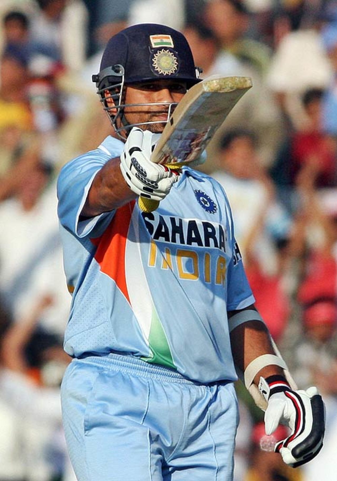 Sachin Tendulkar acknowledges the cheers after his 13th fifty against Pakistan, India v Pakistan, 2nd ODI, Mohali, November 8, 2007