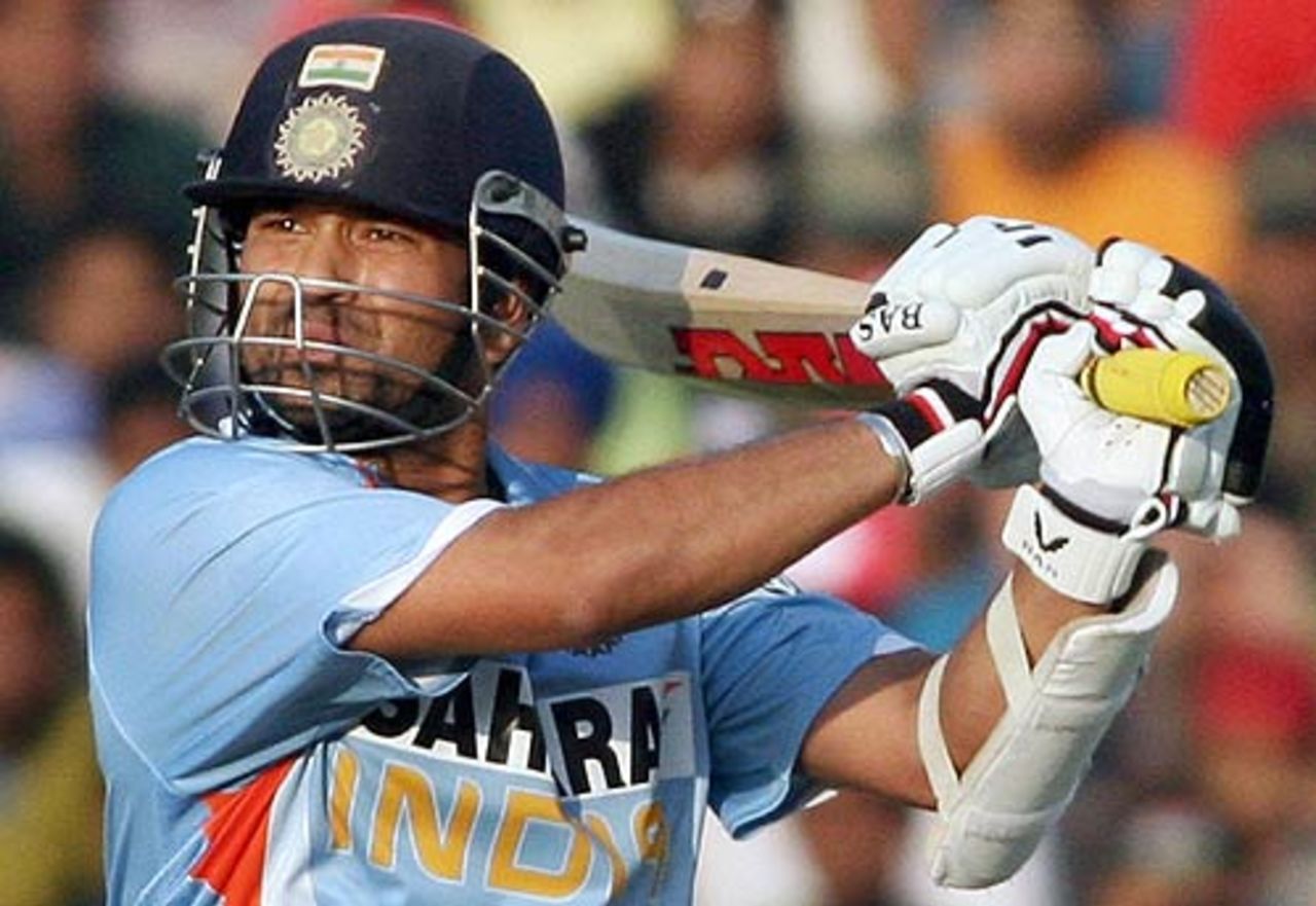 Sachin Tendulkar cracks past point during his dashing 99, India v Pakistan, 2nd ODI, Mohali, November 8, 2007