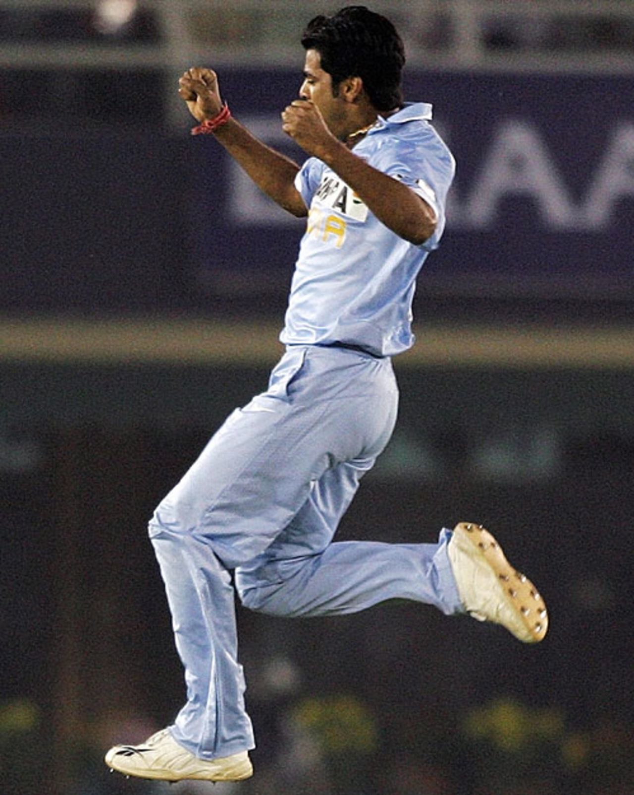 RP Singh is jubilant after taking Kamran Akmal's wicket, India v Pakistan, 2nd ODI, Mohali, November 8, 2007
