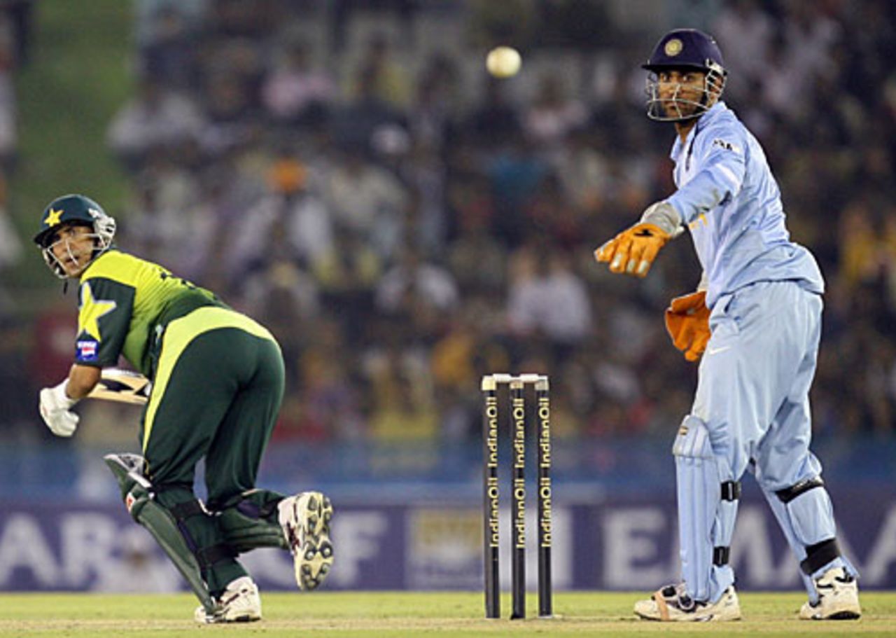 Younis Khan looks back as the ball flies towards fine leg, India v Pakistan, 2nd ODI, Mohali, November 8, 2007