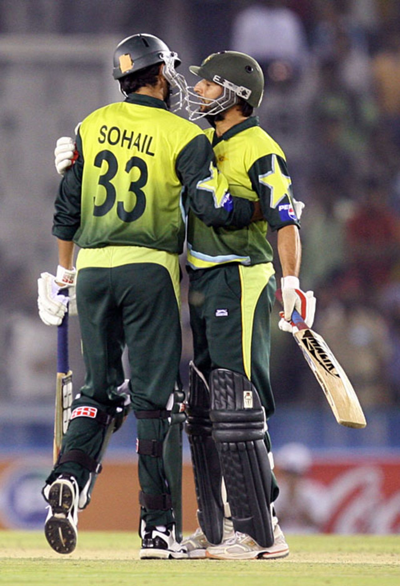 Sohail Tanvir and Shahid Afridi finished off the match for Pakistan, India v Pakistan, 2nd ODI, Mohali, November 8, 2007