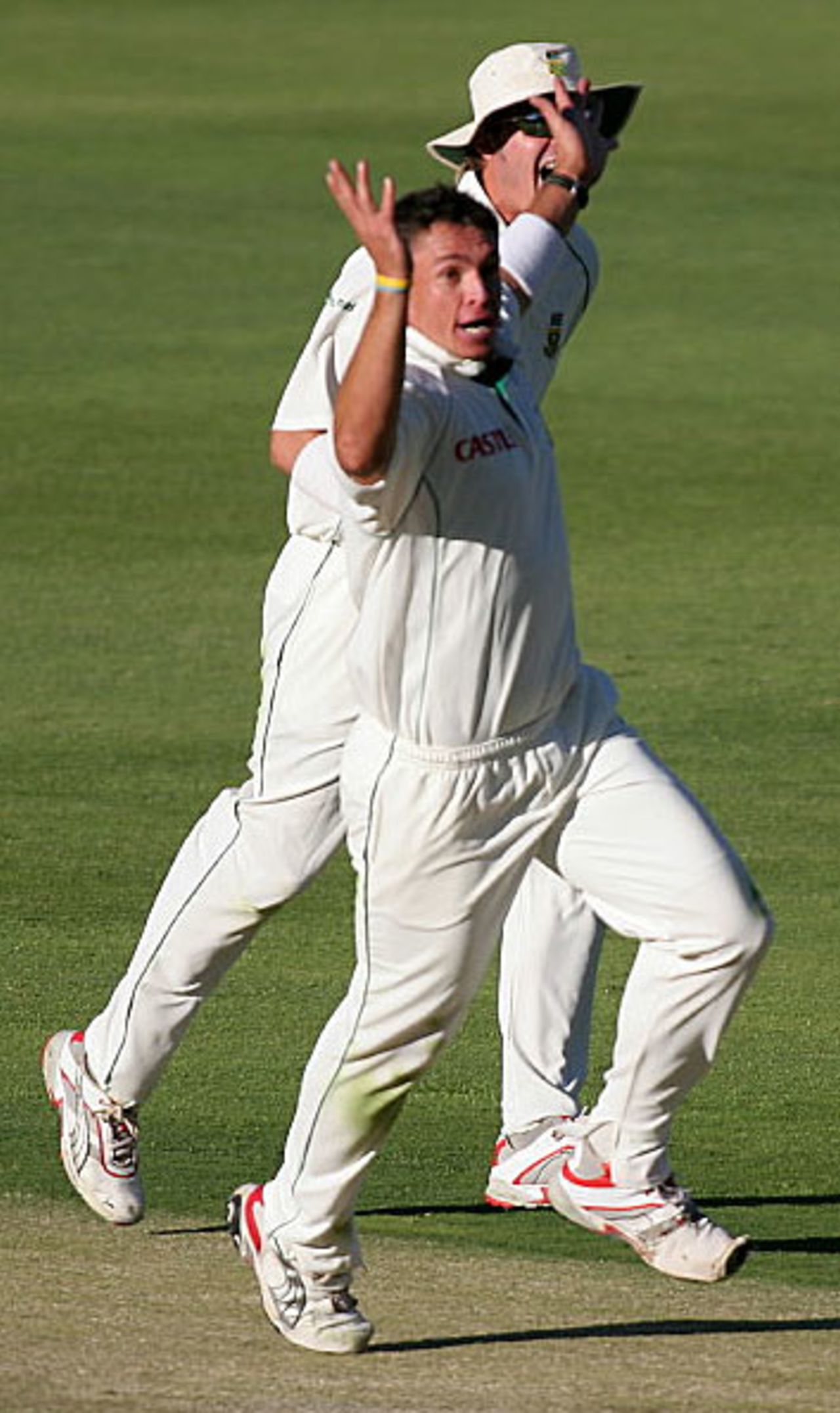 Andre Nel celebrates one of his two early wickets, South Africa v New Zealand, 1st Test, Johannesburg, 3rd day, November 10, 2007