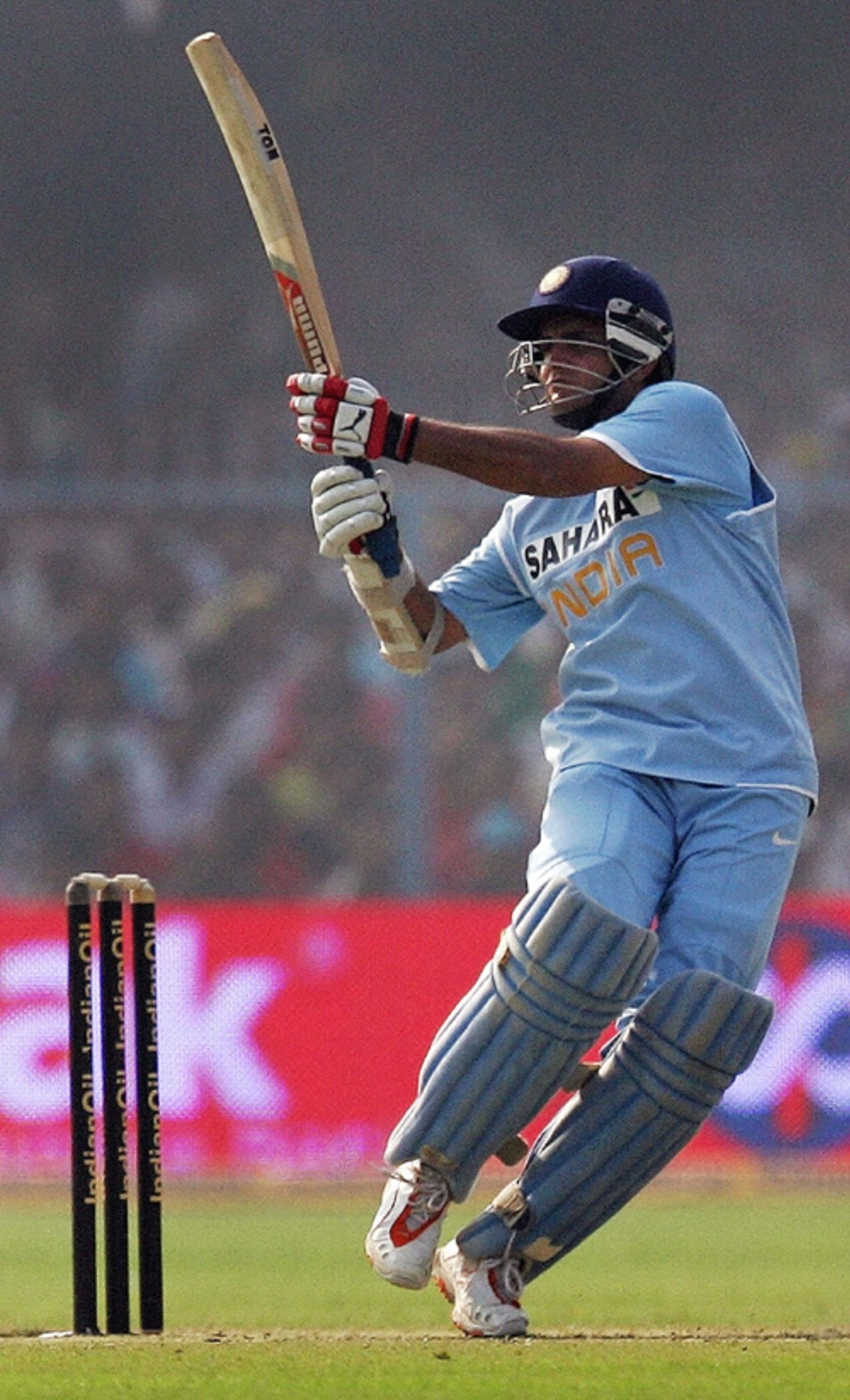Sourav Ganguly was in an aggressive mood during his 39, India v Pakistan, 3rd ODI, Kanpur, November 11, 2007