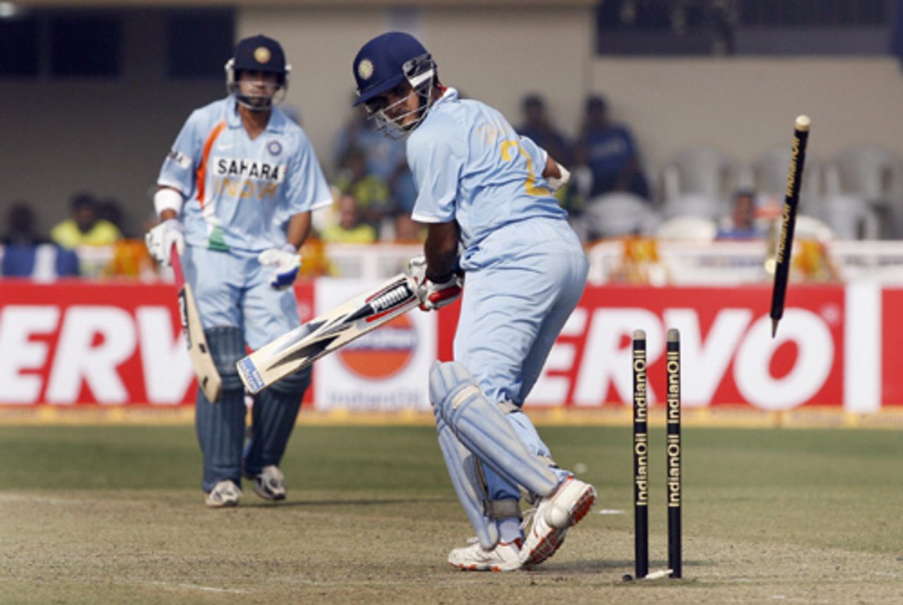 Sohail Tanvir sends Sourav Ganguly's offstump flying, India v Pakistan, 3rd ODI, Kanpur, November 11, 2007