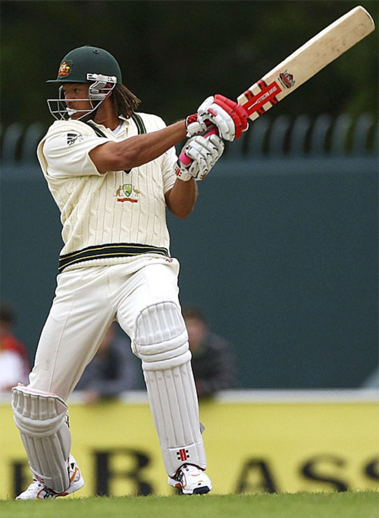 Andrew Symonds hit out in the afternoon, Australia v Sri Lanka,  2nd Test, Hobart, 2nd day, November 17, 2007