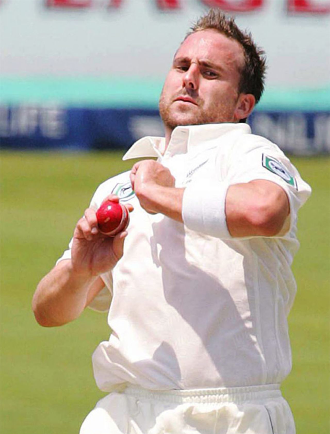 A close-up of Mark Gillespie approaching his delivery stride in his debut Test, South Africa v New Zealand, 2nd Test, Centurion, 2nd day, November 17, 2007