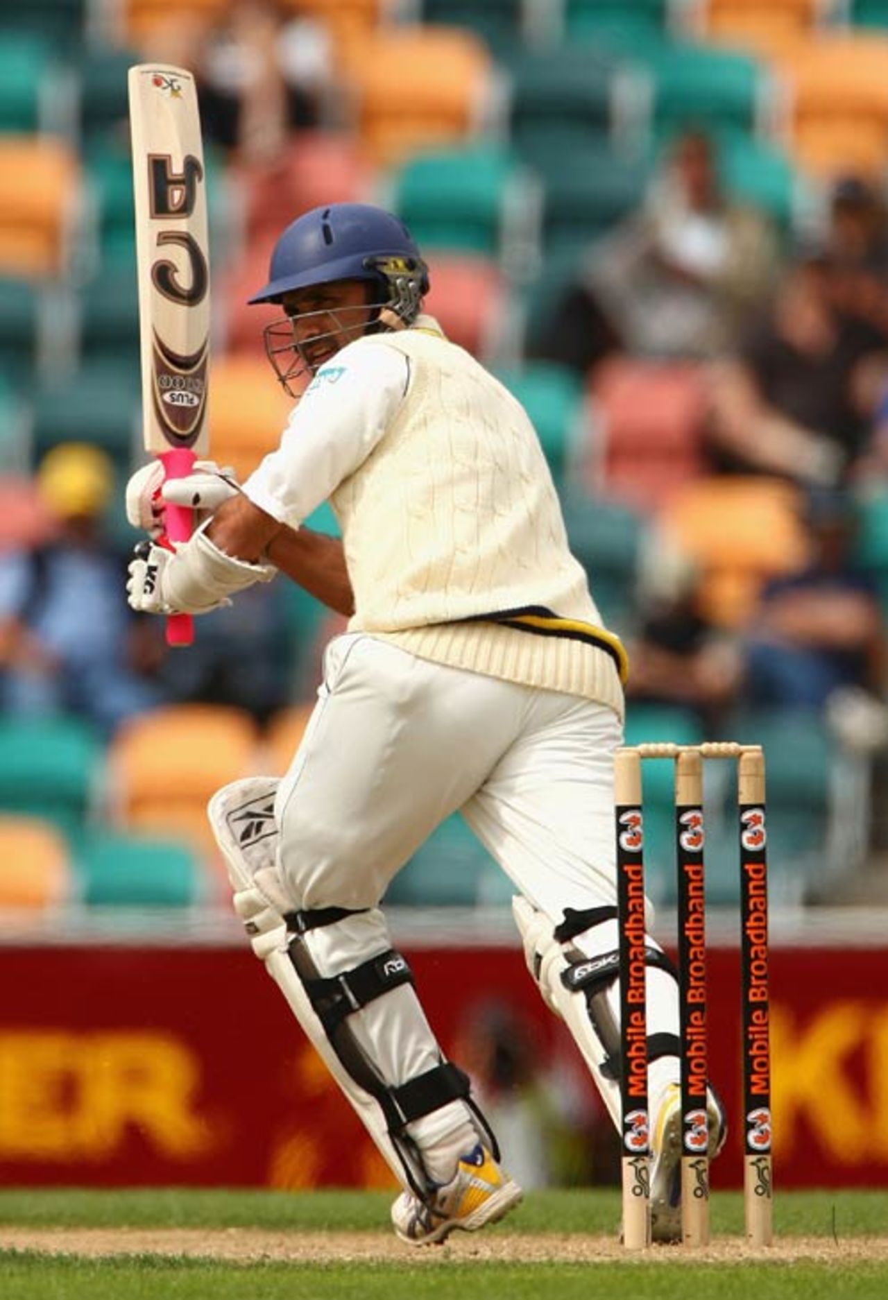 Marvan Atapattu didn't last long on the third morning, Australia v Sri Lanka,  2nd Test, Hobart, 3rd day, November 18, 2007