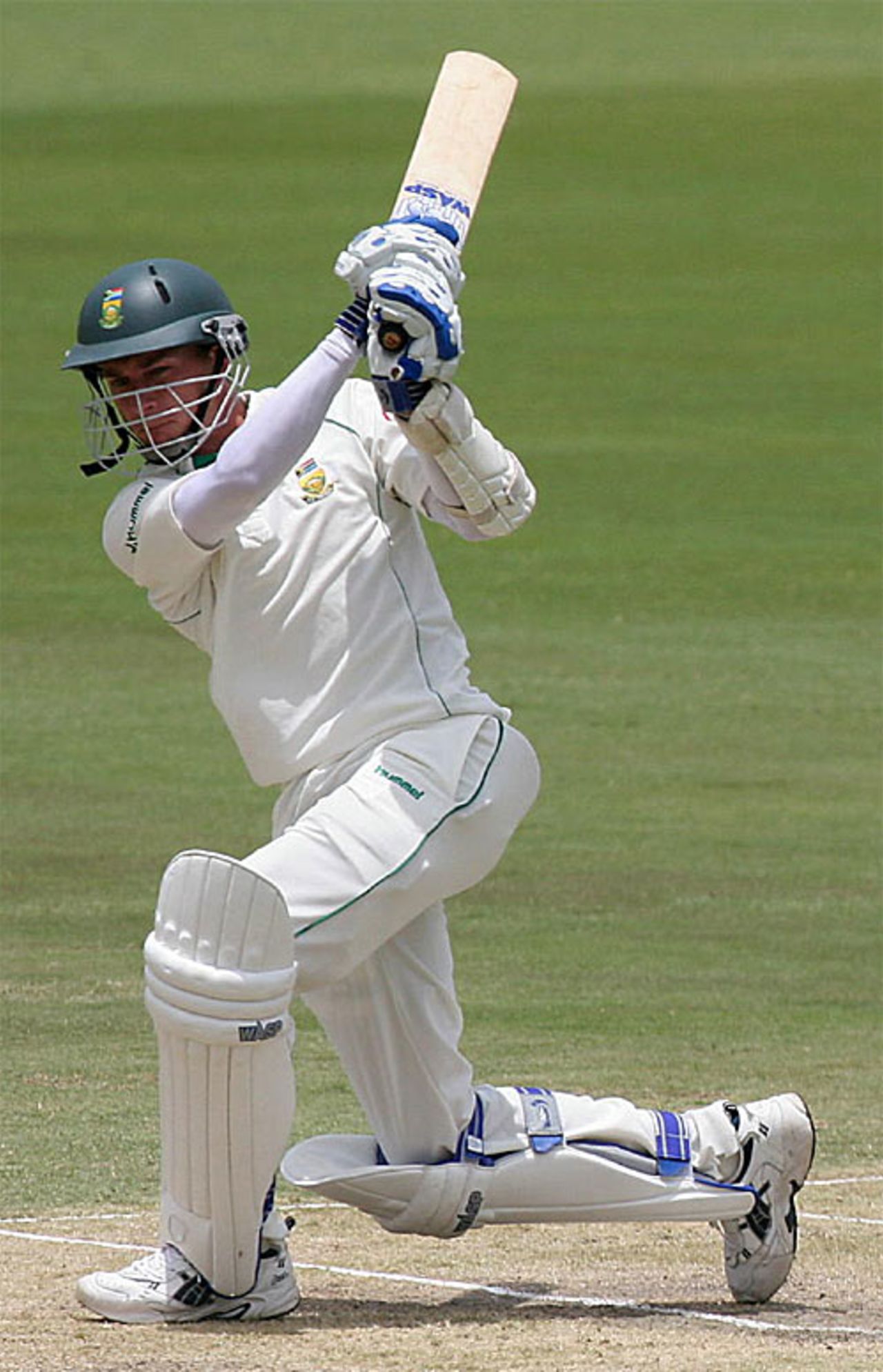 Dale Steyn lofts over the infield, South Africa v New Zealand, 2nd Test, Centurion, 3rd day, November 18, 2007