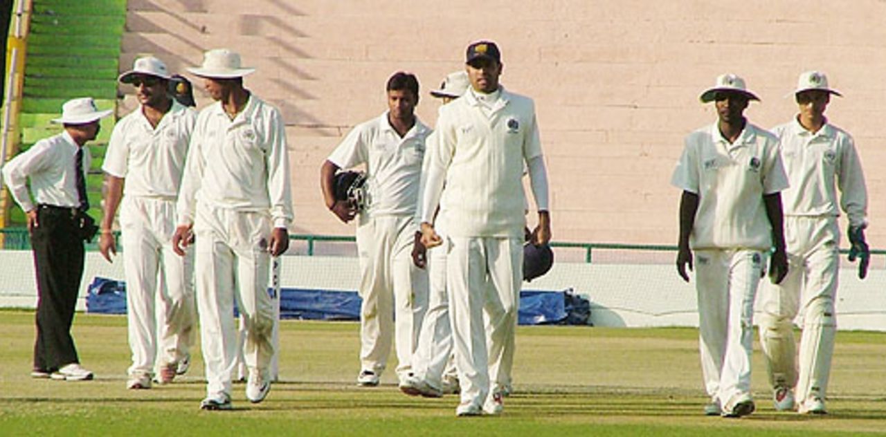 The Hyderabad players walk off the field after the match ended in a draw, Punjab v Hyderabad, Ranji Trophy Super League, 2nd round, Mohali, 4th day, November 18, 2007