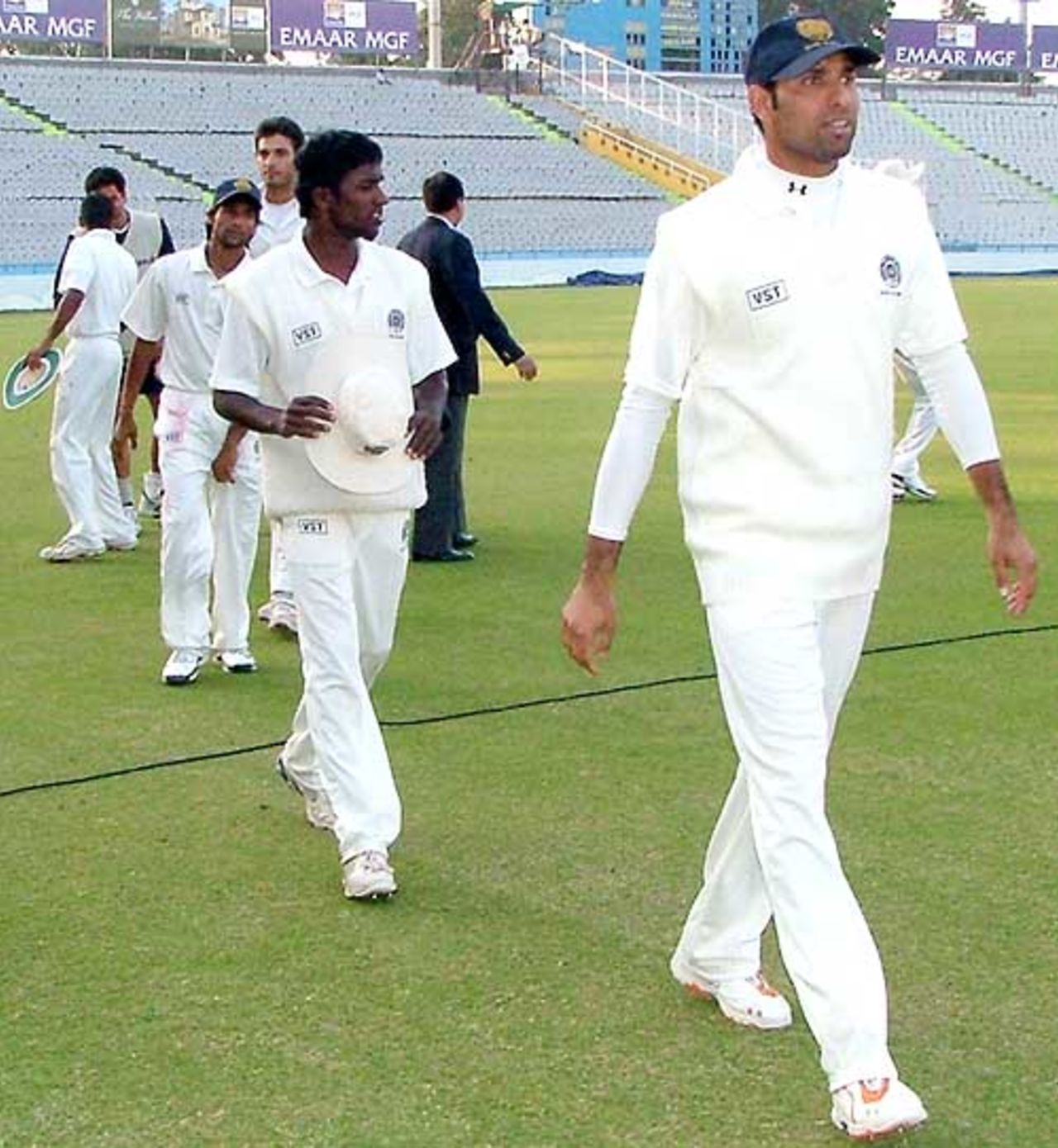 VVS Laxman leads the Hyderabad players off the field, Punjab v Hyderabad, Ranji Trophy Super League, 2nd round, Mohali, 4th day, November 18, 2007