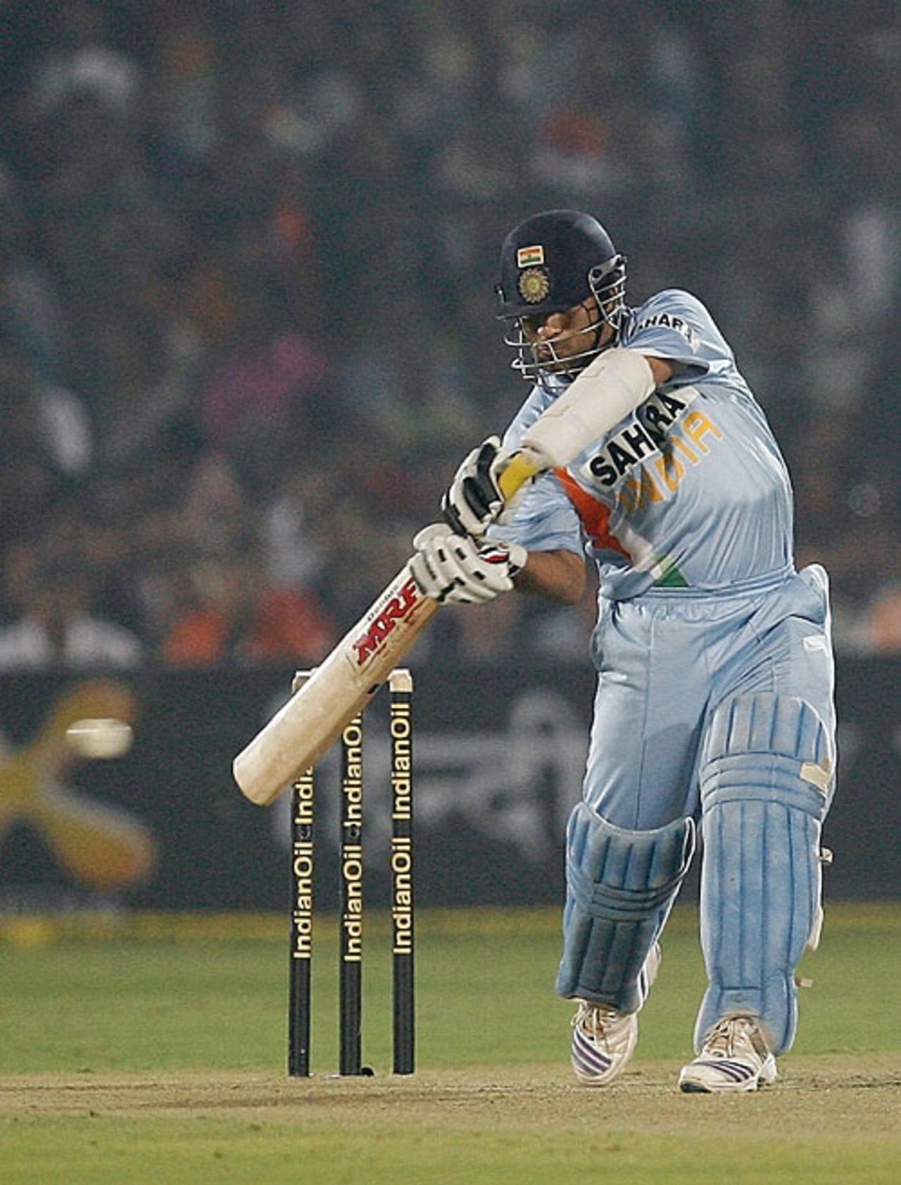 Sachin Tendulkar drives for a four, India v Pakistan, 5th ODI, Jaipur, November 18, 2007