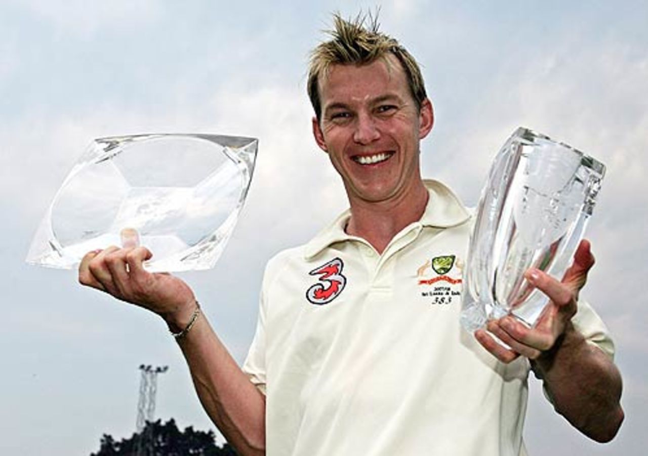 Brett Lee received his second Man-of-the-Match award for the series as well as the prize for Player of the Series, Australia v Sri Lanka, 2nd Test, Hobart, 5th day, November 20, 2007