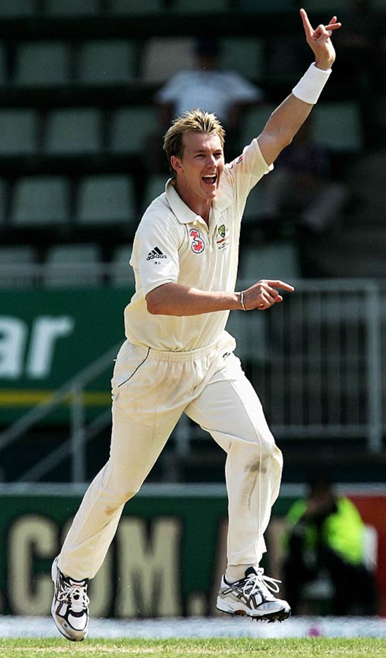 Brett Lee was again the star for Australia with 4 for 87, Australia v Sri Lanka, 2nd Test, Hobart, 5th day, November 20, 2007