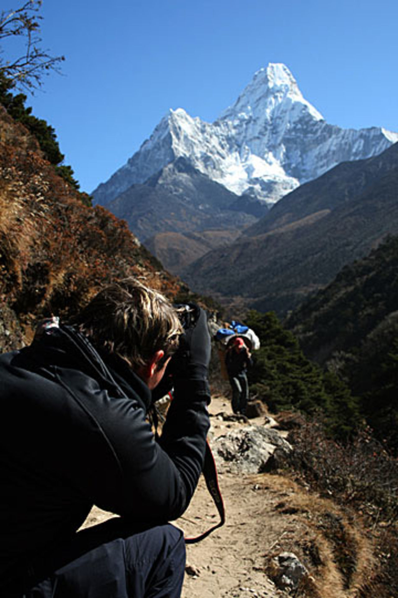 Graham Napier takes photos of Mount Everest, November, 2007