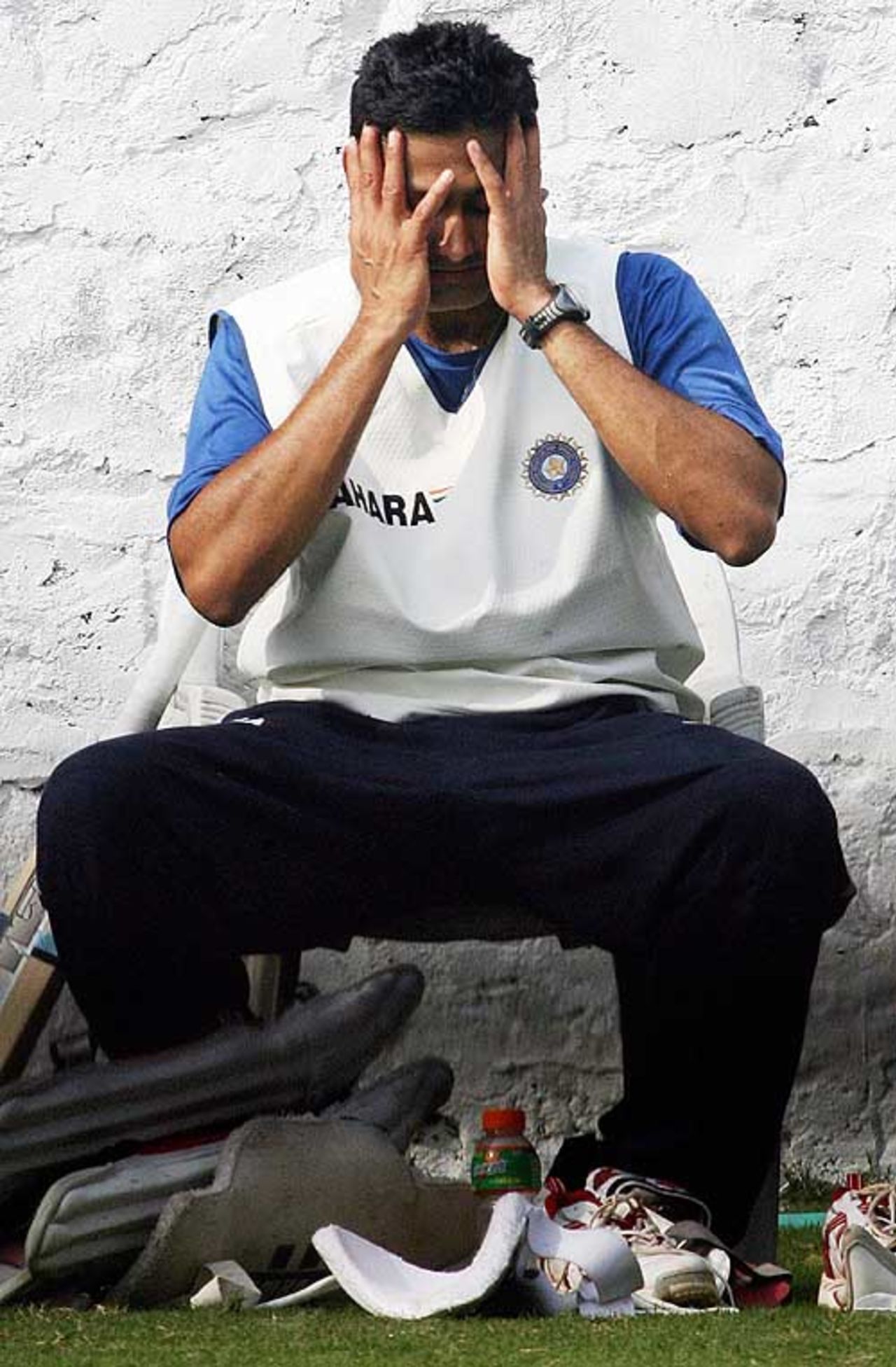 Anil Kumble relaxes after a training session at the Feroz Shah Kotla, Delhi, November 21, 2007