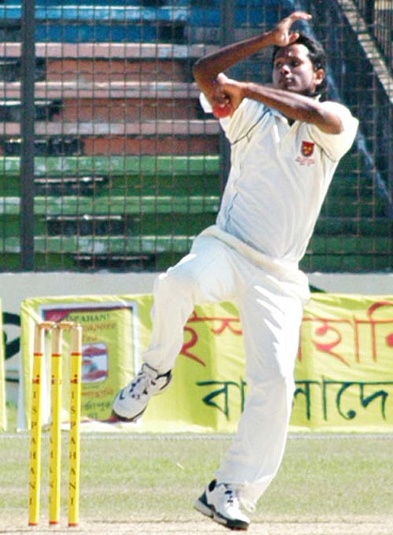 Sylhet's Enamul Haque jnr bowls against Chittagong, Chittagong v Sylhet, National Cricket League, Chittagong, November 21, 2007