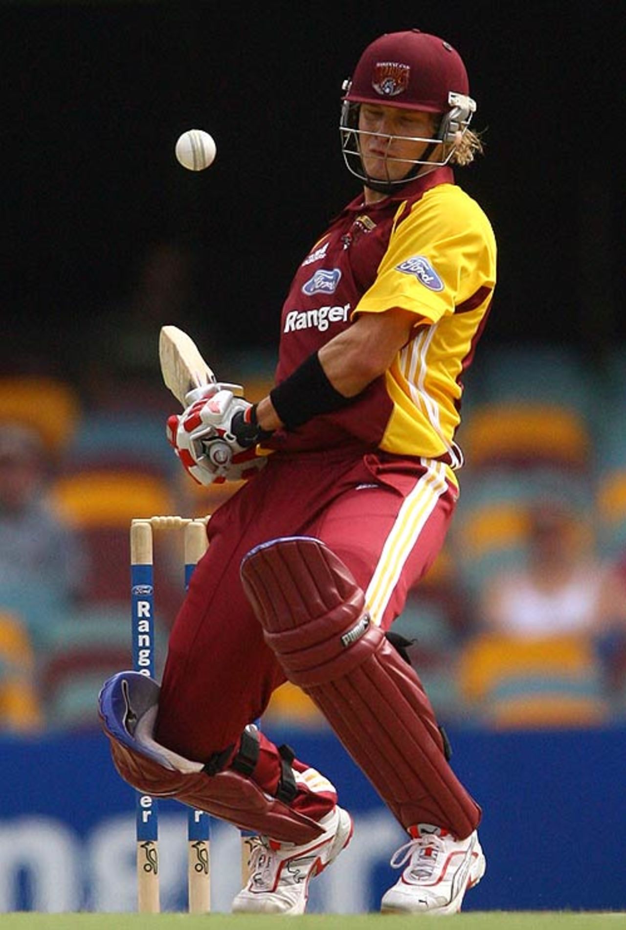 Shane Watson evades a short one, Queensland v Victoria, FR Cup, Brisbane, November 23, 2007