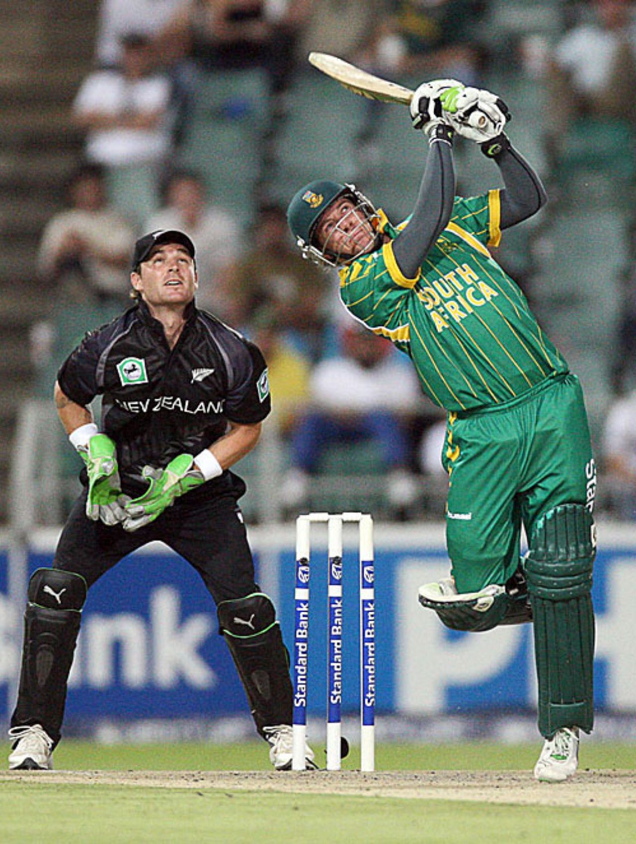 AB de Villiers goes over the top during his unbeaten 52, South Africa v New Zealand, Twenty20 International, Johannesburg, November 23, 2007