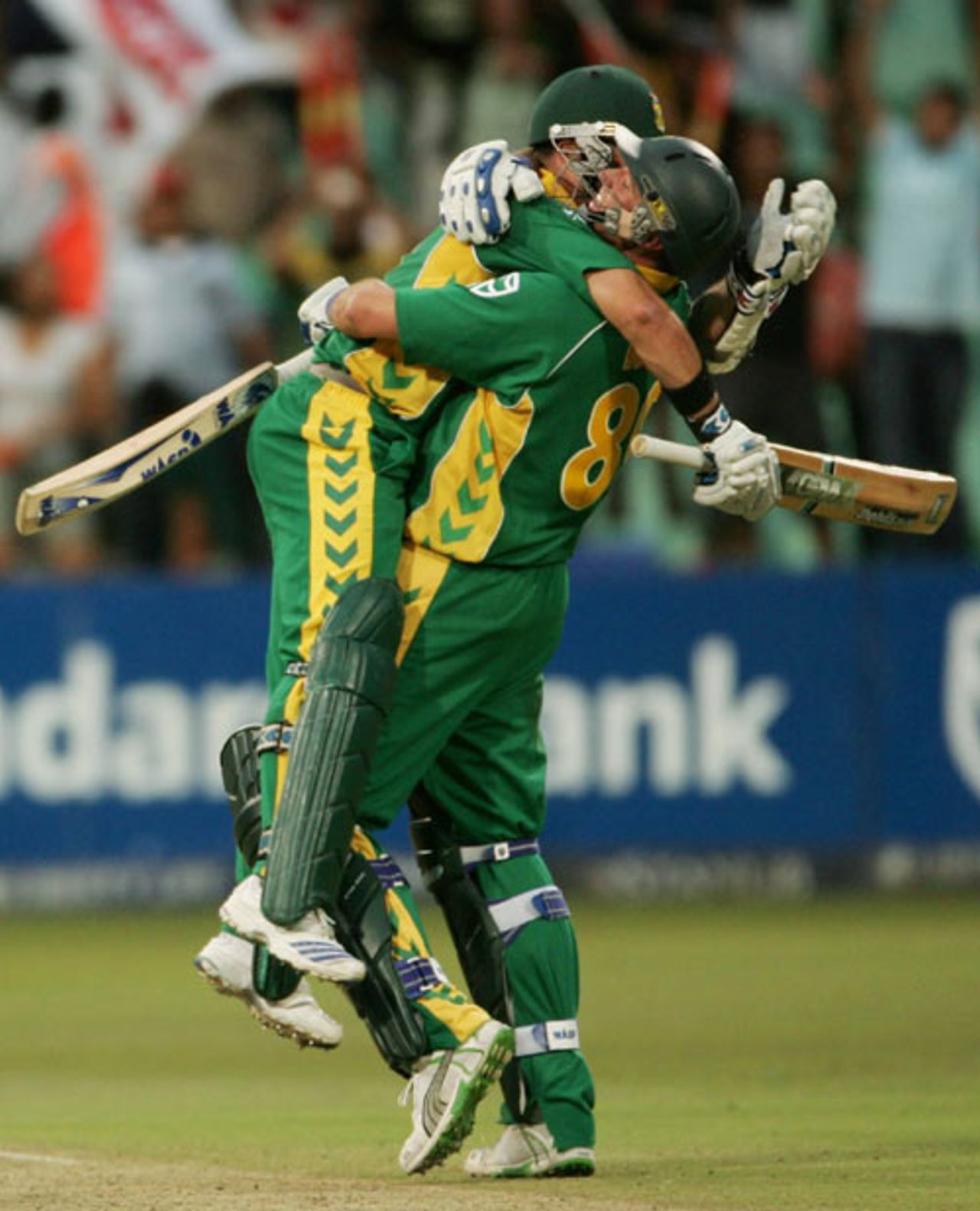 Mark Boucher and Andre Nel savour the last-ball victory, South Africa v New Zealand, 1st ODI, Durban, November 25, 2007