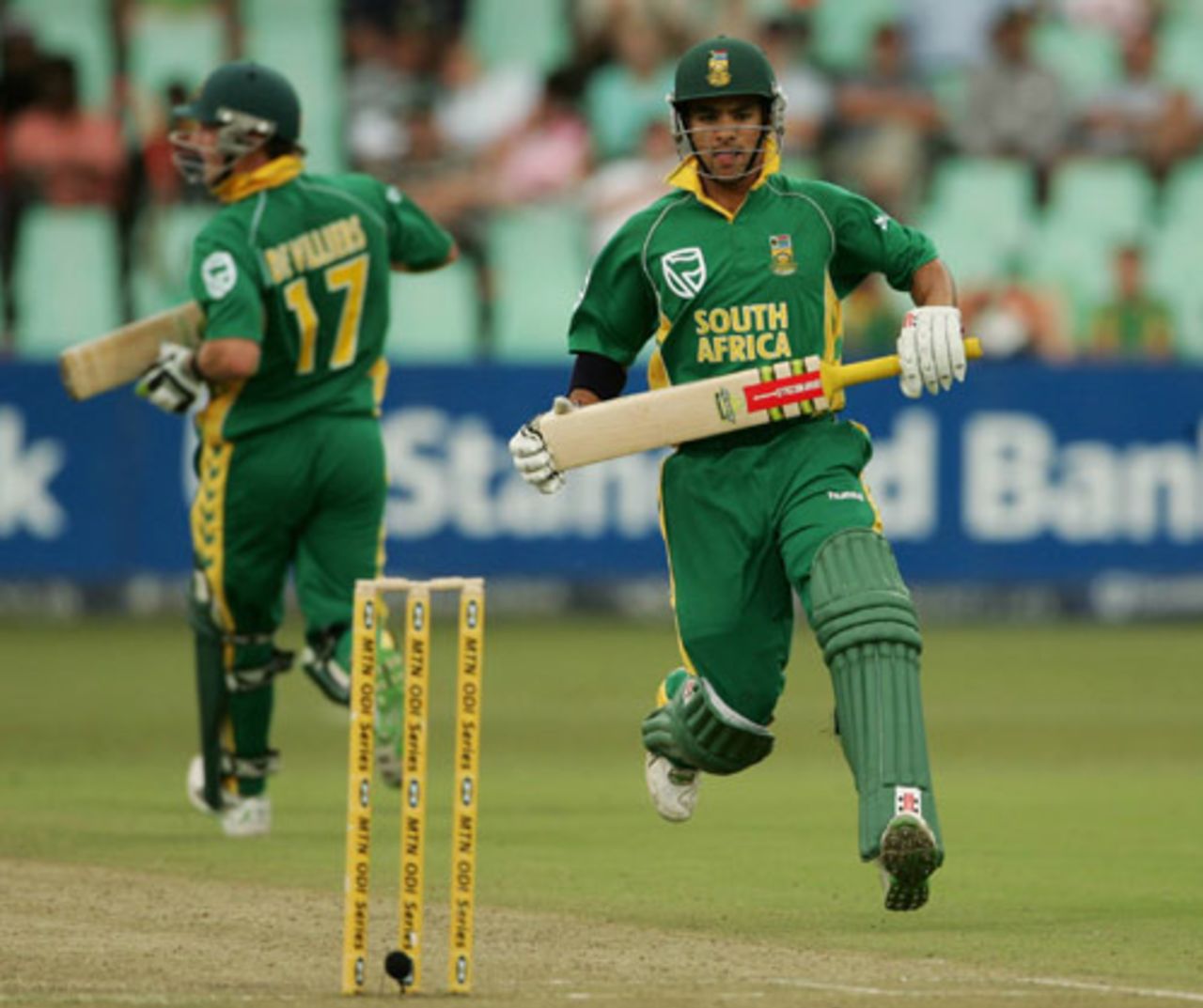 JP Duminy and AB de Villiers played crucial knocks, South Africa v New Zealand, 1st ODI, Durban, November 25, 2007