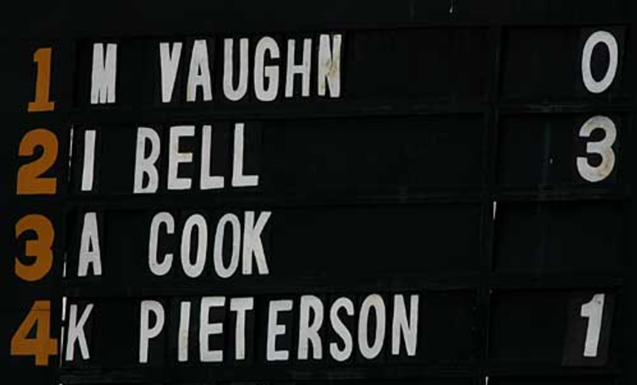 The scoreboard highlights England's early problems, SL Board President's XI v England XI, Colombo, November 26, 2007