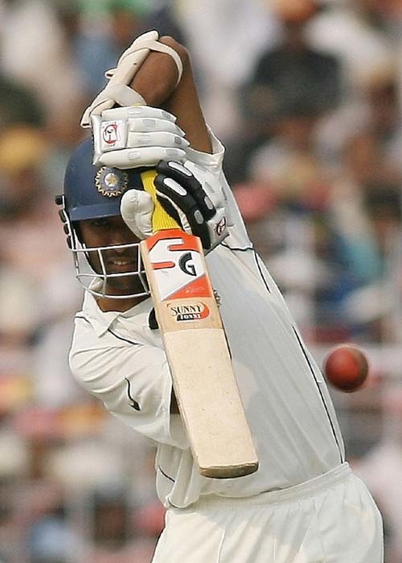 Wasim Jaffer drives down the ground, India v Pakistan, 2nd Test, Kolkata, 1st day, November 30, 2007