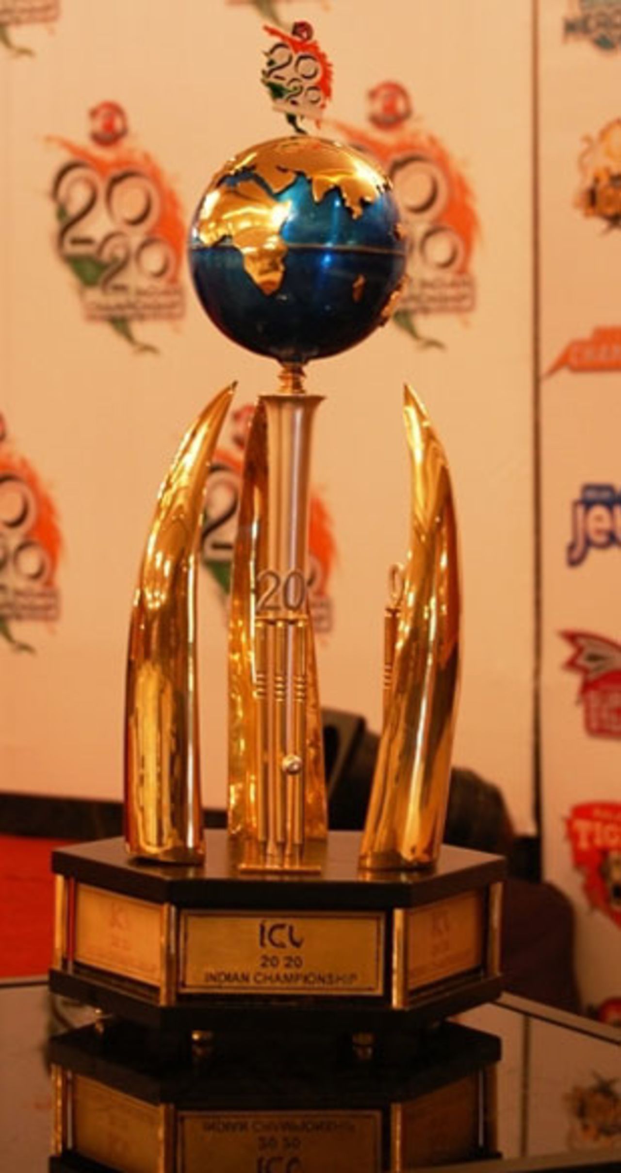 The trophy, that the Indian Cricket League (ICL) 20-20 Indian Championship is being played for, is unveiled at a function in Chandigarh, ICL 20-20 Indian Championship, Panchkula, November 30, 2007 