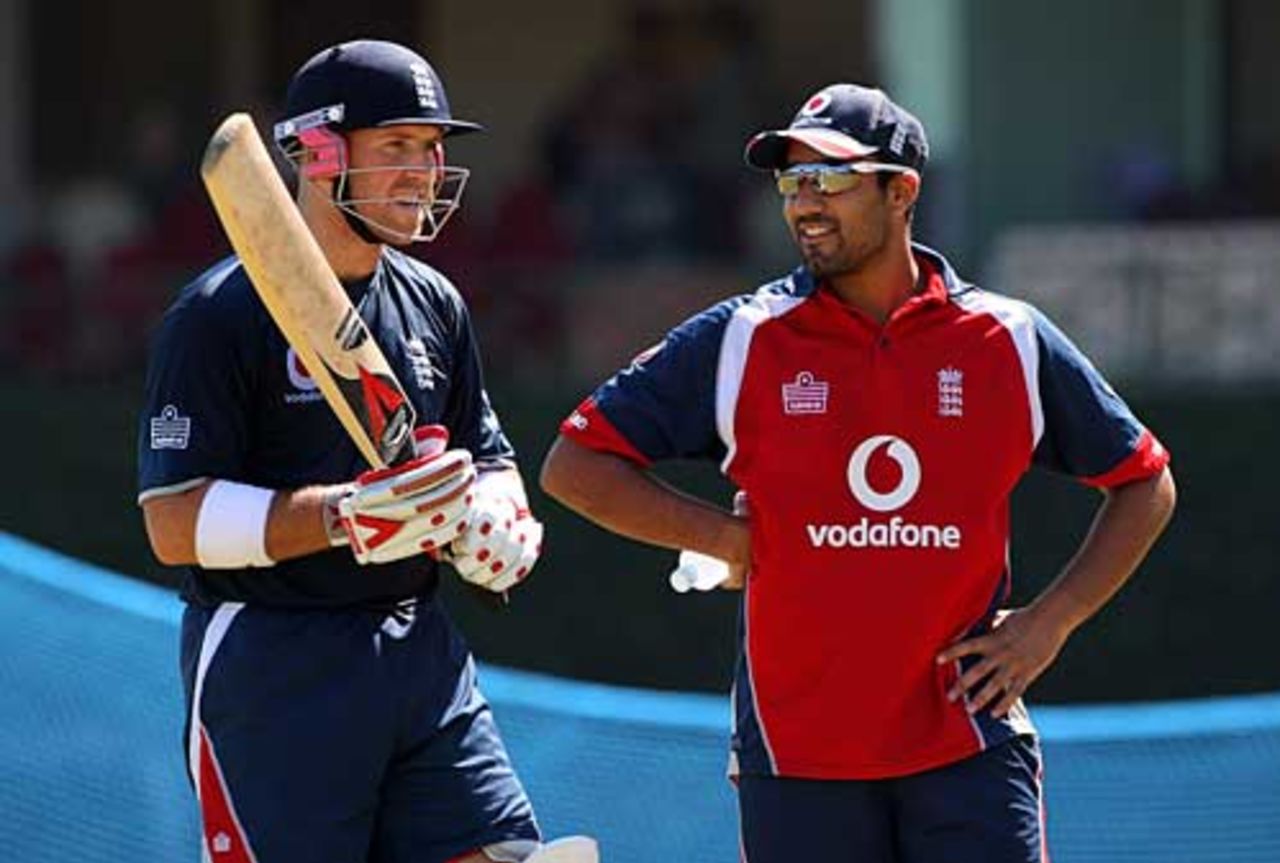 Ravi Bopara chats with Matt Prior in the nets, Kandy, November 30, 2007