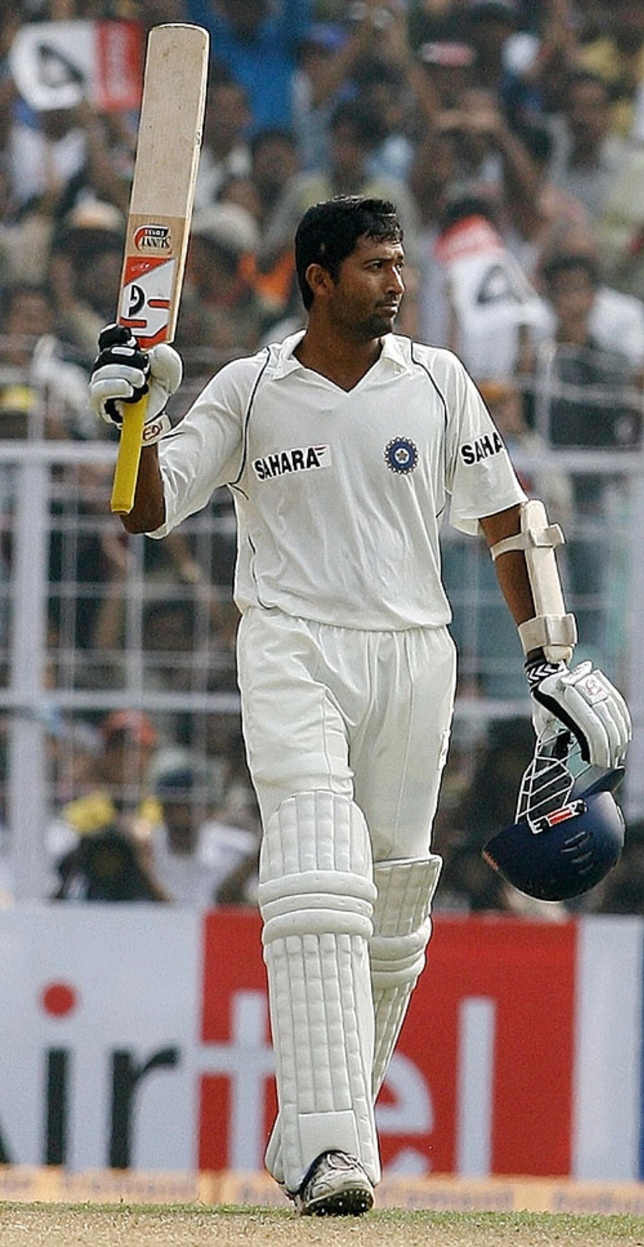Wasim Jaffer celebrates his hundred, India v Pakistan, 2nd Test, Kolkata, 1st day, November 30, 2007
