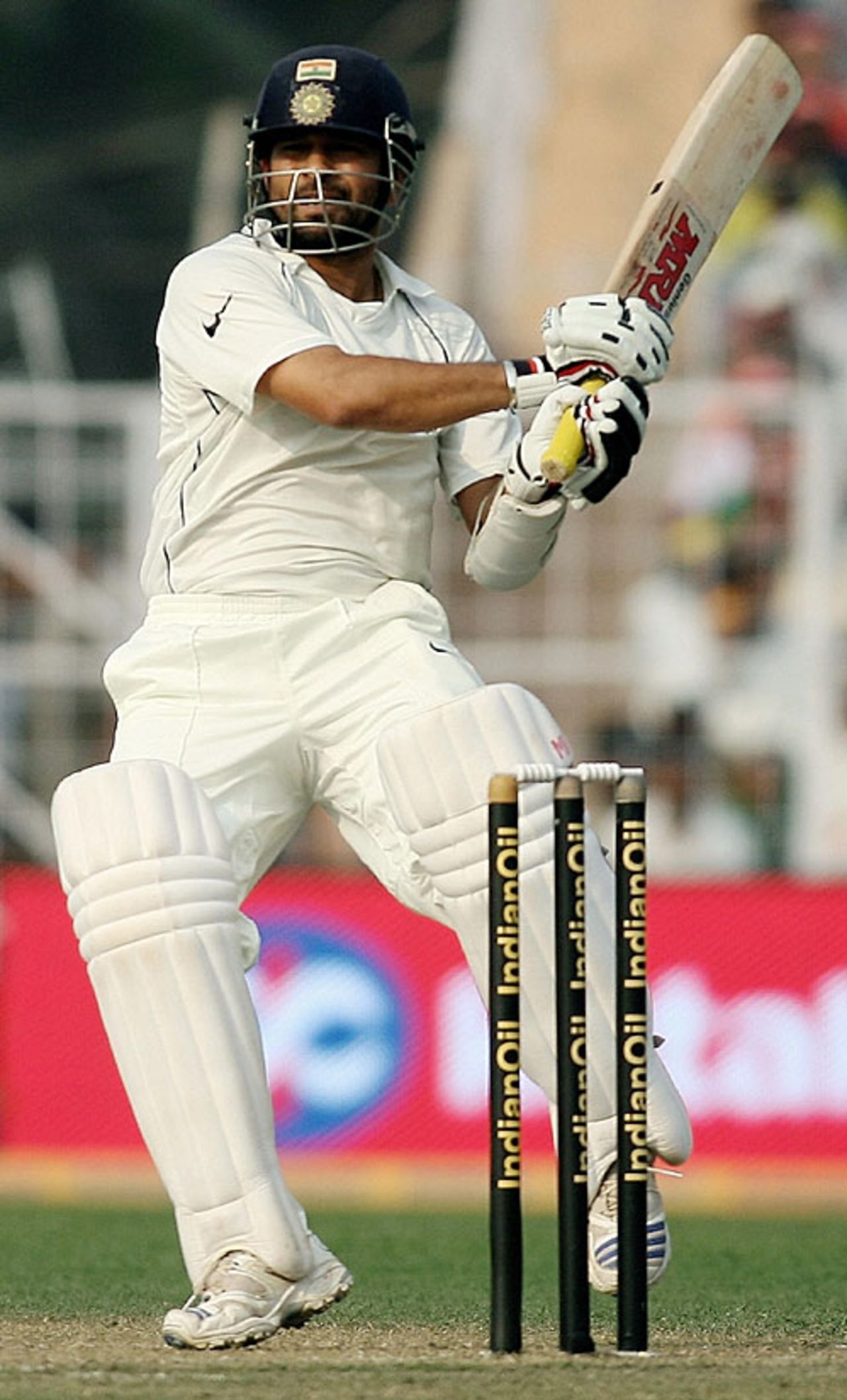 Sachin Tendulkar pulls during his half-century, India v Pakistan, 2nd Test, Kolkata, 1st day, November 30, 2007