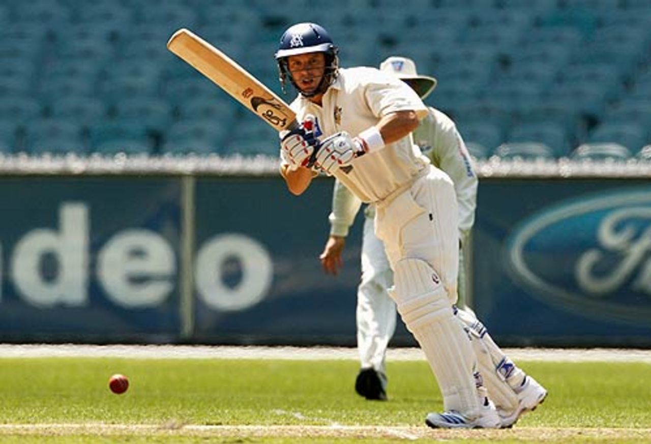 Brad Hodge clips the ball through the on side, Victoria v New South Wales, Pura Cup, Melbourne, December 1, 2007