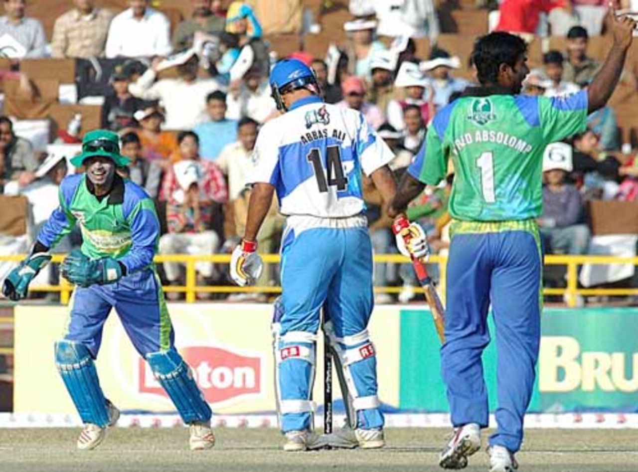 Alfred Absolem and Ibrahim Khaleel celebrate the wicket of Abbas Ali, Delhi Jets v Hyderabad Heroes, Indian Cricket League, December 2, 2007