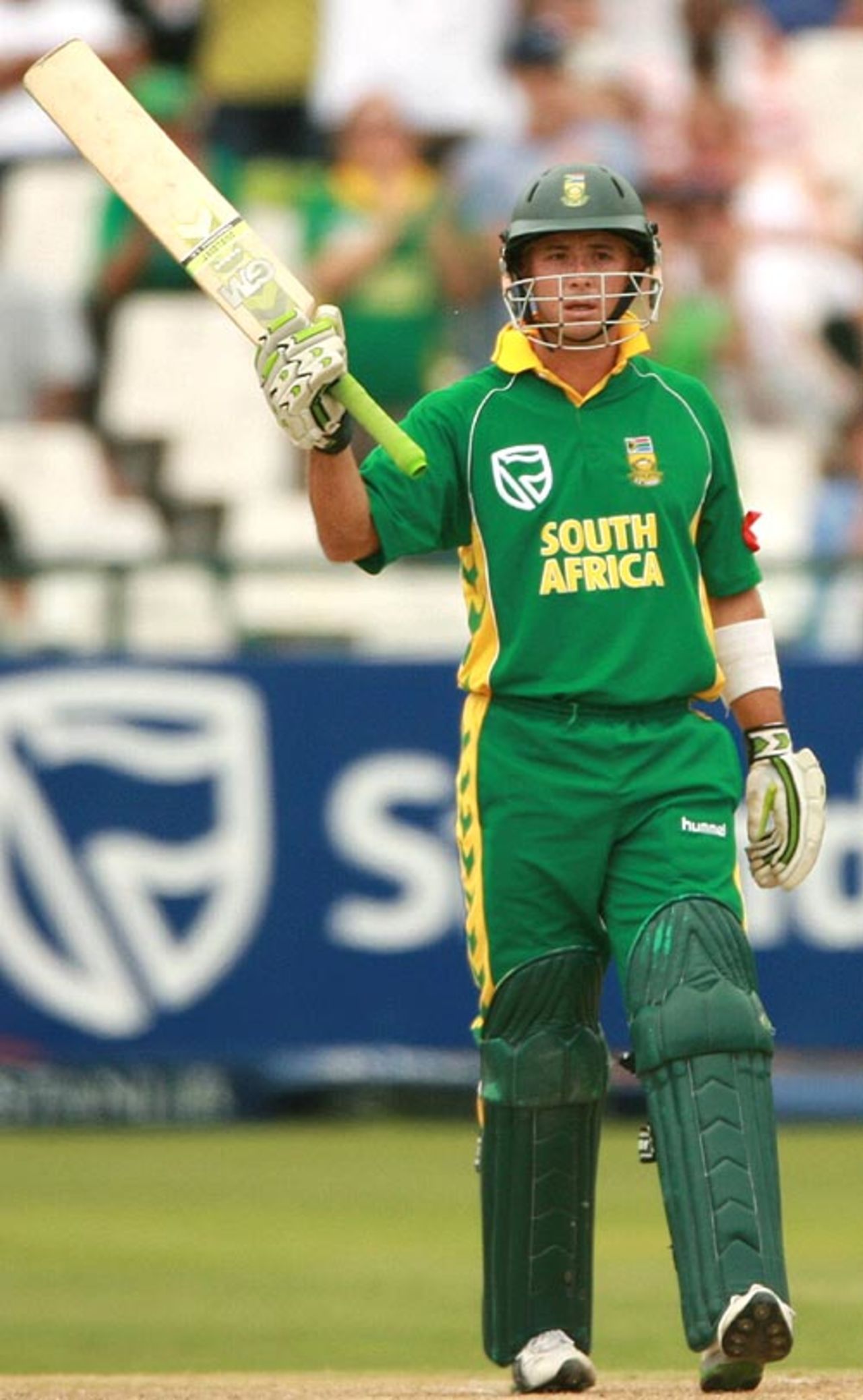 Herschelle Gibbs reached his hundred off 77 balls, South Africa v New Zealand, 3rd ODI, Cape Town, December 2, 2007