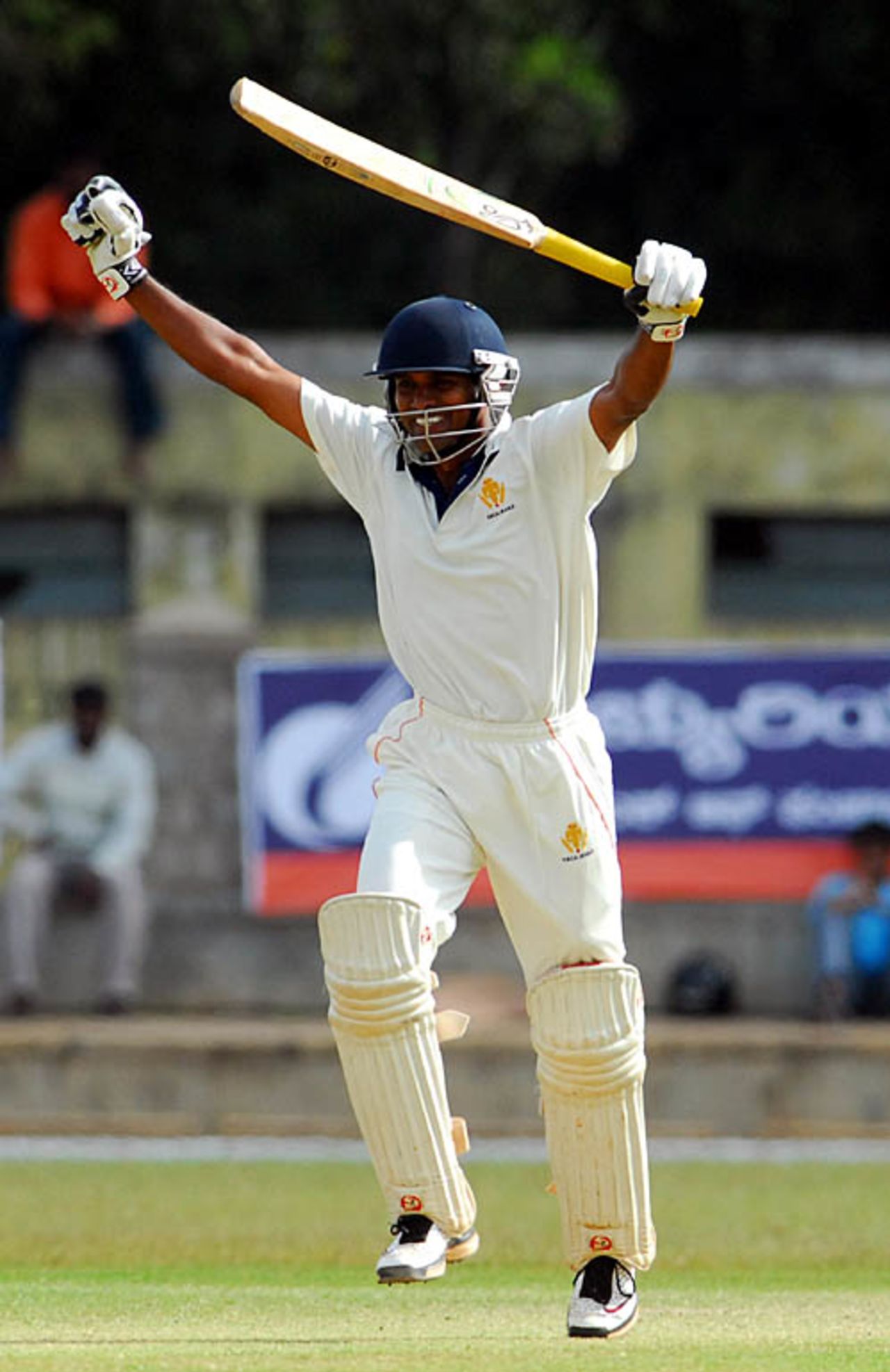 Yere Goud celebrates after reaching his century, Karnataka v Rajasthan, Ranji Trophy Super League, Group A, 4th round, 3rd day, Mysore, December 3, 2007