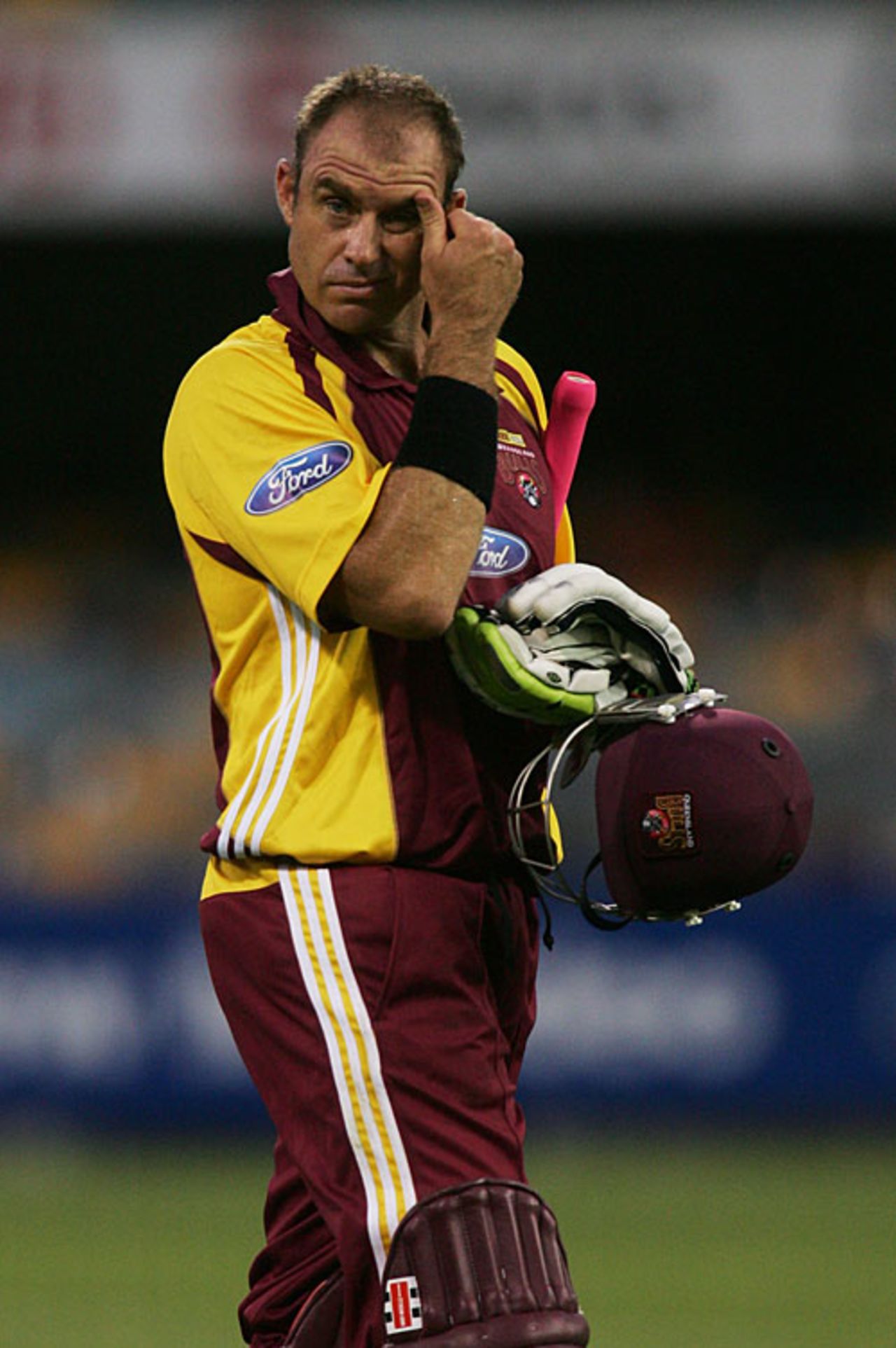 Matthew Hayden walks back after being caught behind off Shaun Tait for seven, Ford Ranger Cup, Queensland v South Australia, Brisbane, December 5, 2007