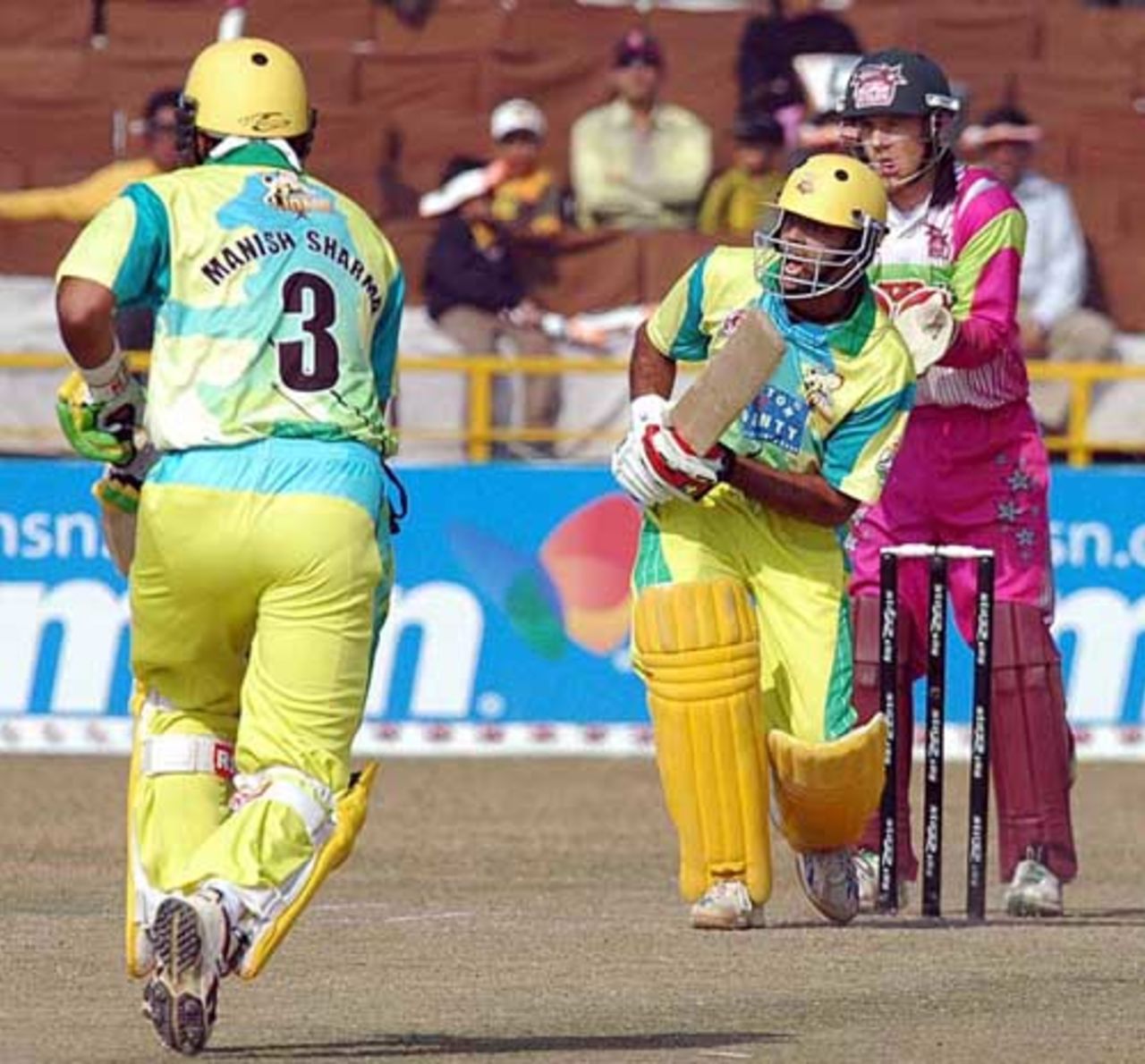 Tejinder Pal Singh and Manish Sharma put on 70 runs for the Chandigarh Lions, Chandigarh Lions v Chennai Superstars, 9th match, Indian Cricket League, Panchkula, December 8, 2007