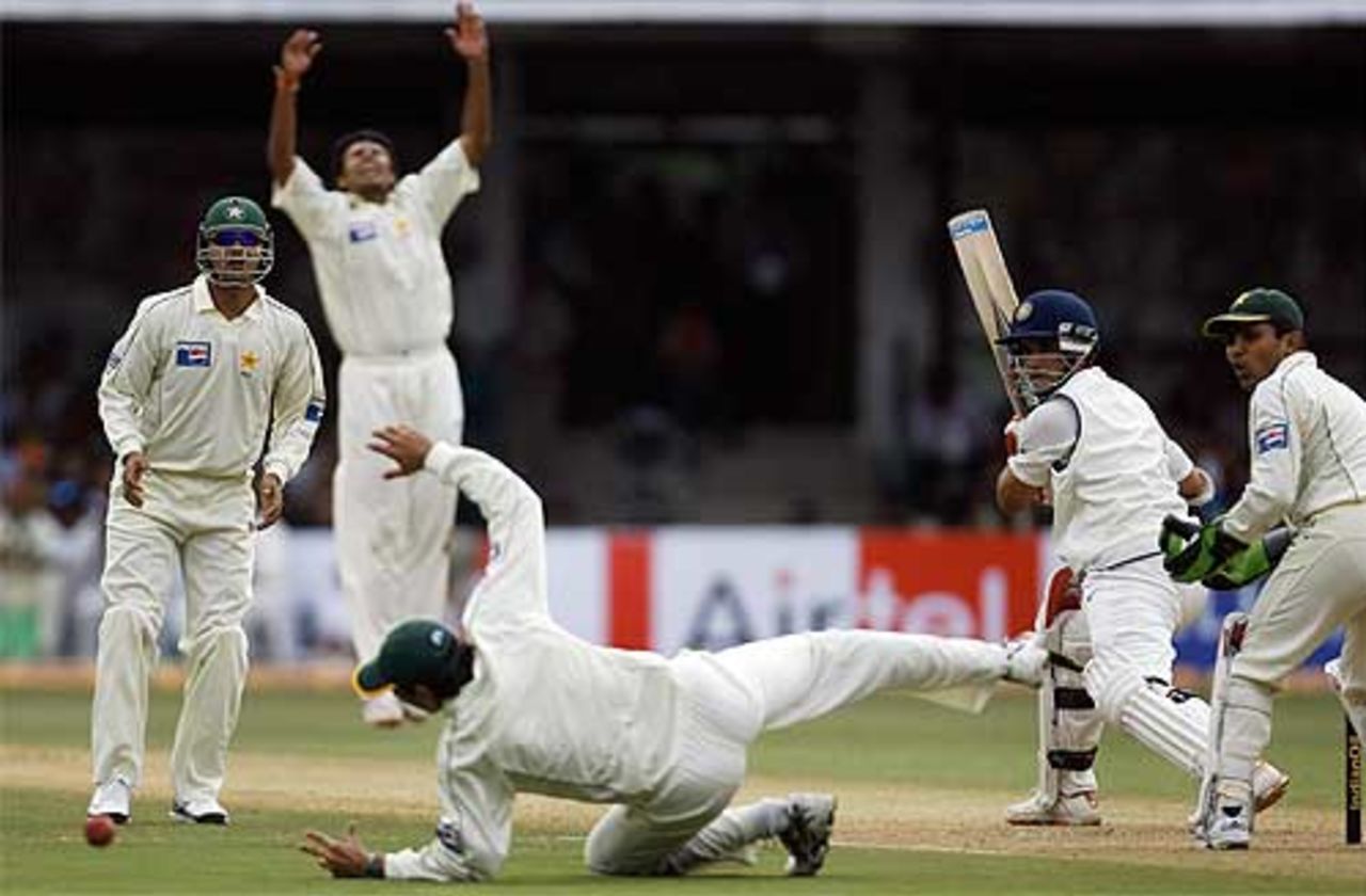 Letting it slip: Younis Khan drops Sourav Ganguly at first slip, India v Pakistan, 3rd Test, Bangalore, 1st day, December 8, 2007