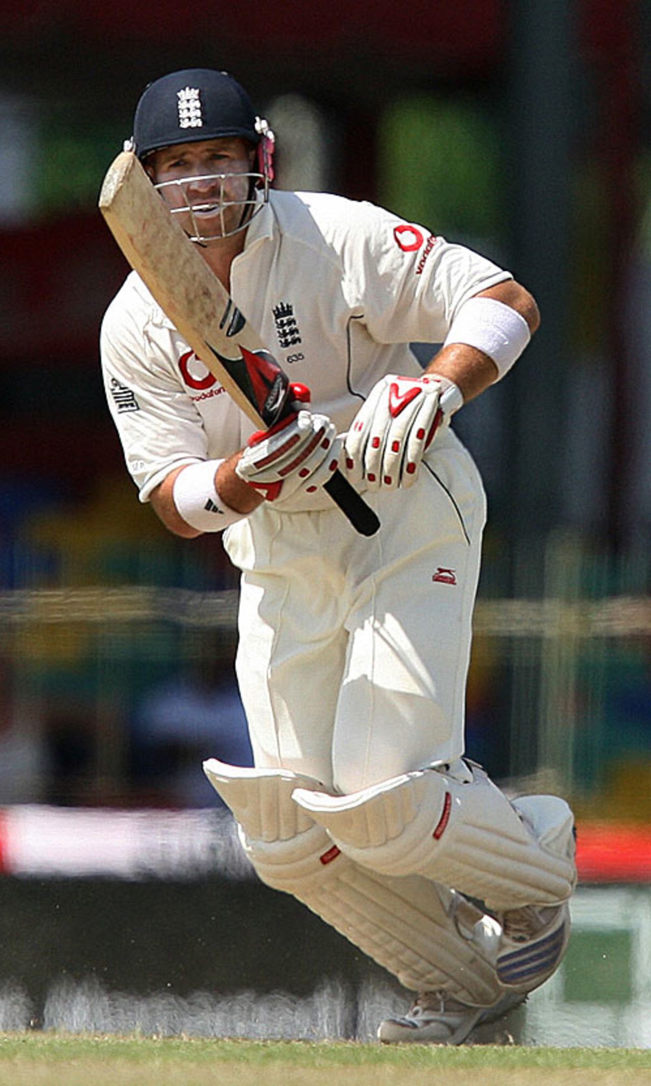 Matt Prior takes off for a single, Sri Lanka v England, 2nd Test, Colombo, December 10, 2007