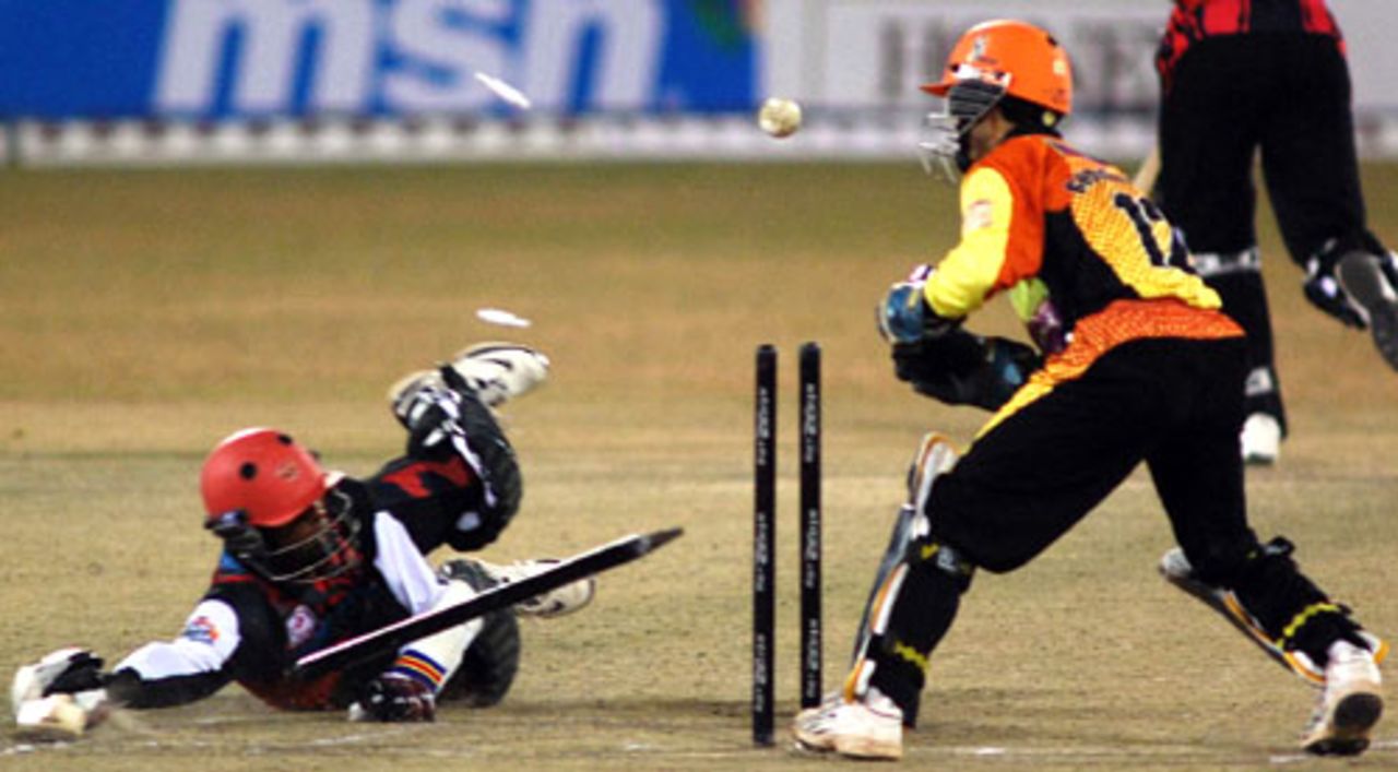 Mihir Diwakar of the Kolkata Tigers is found short of his crease, Kolkata Tigers v Mumbai Champs, 13th match, Indian Cricket League, Panchkula, December 10, 2007