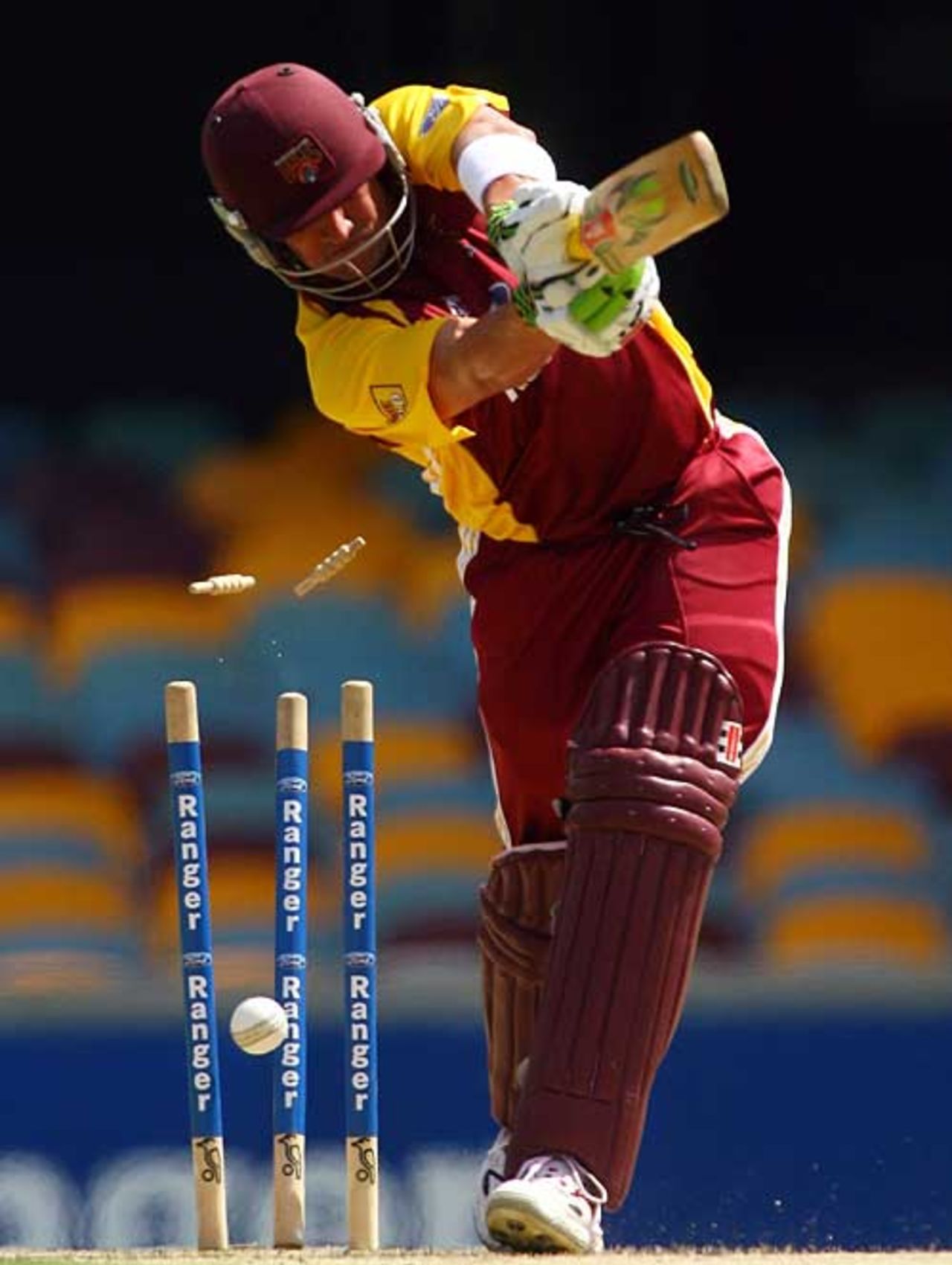 Aaron Nye is bowled by Moises Henriques, Queensland v New South Wales, FR Cup, Brisbane, December 12, 2007
