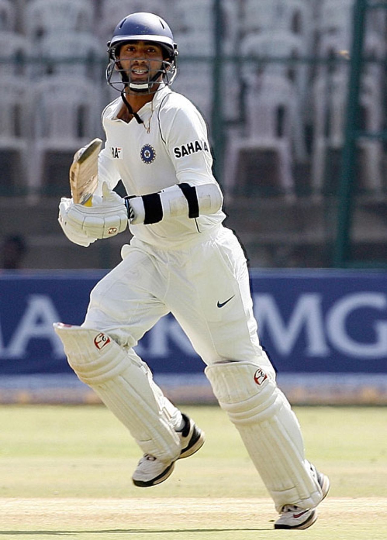 Dinesh Karthik got his first fifty of the series, India v Pakistan, 3rd Test, Bangalore, 5th day, December 12, 2007 

