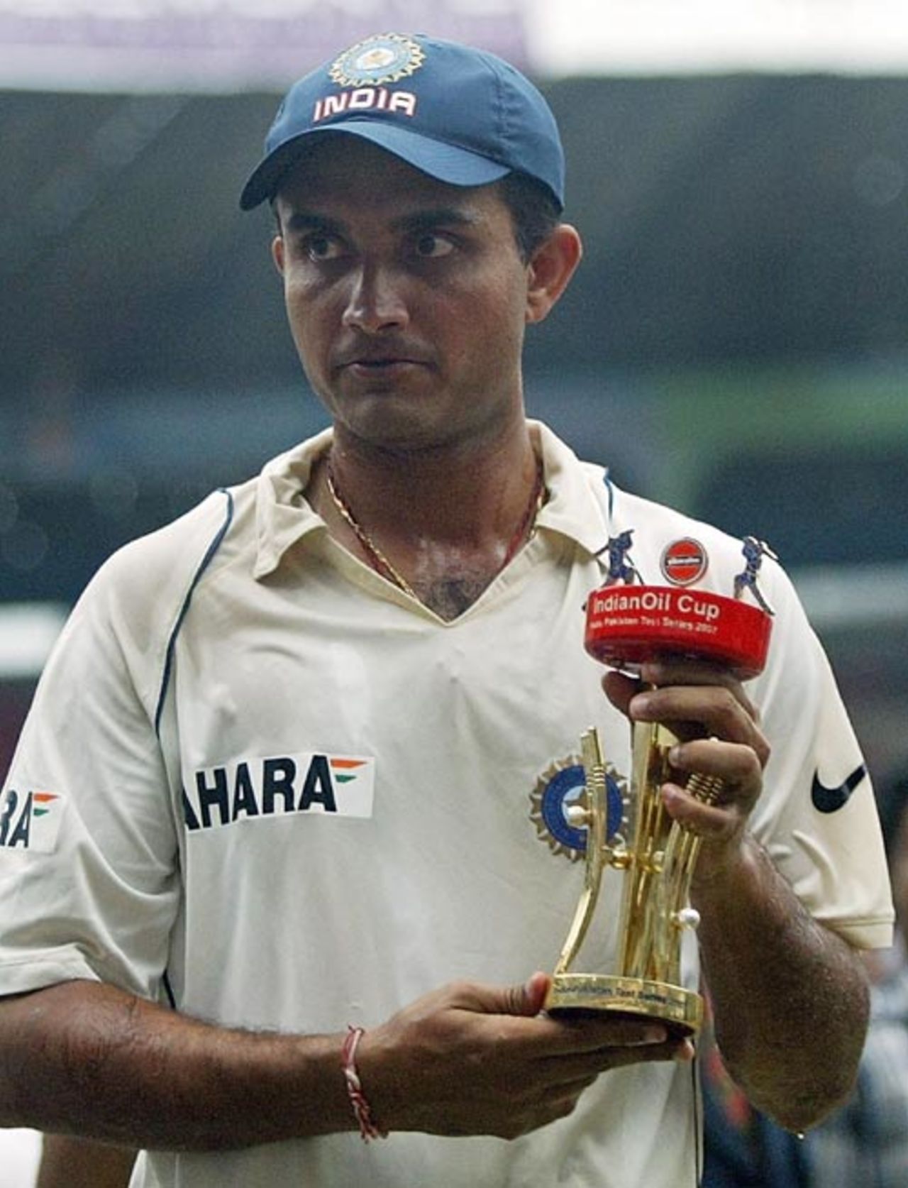 Sourav Ganguly was adjudged the Man of the Series, India v Pakistan, 3rd Test, Bangalore, 5th day, December 12, 2007 

