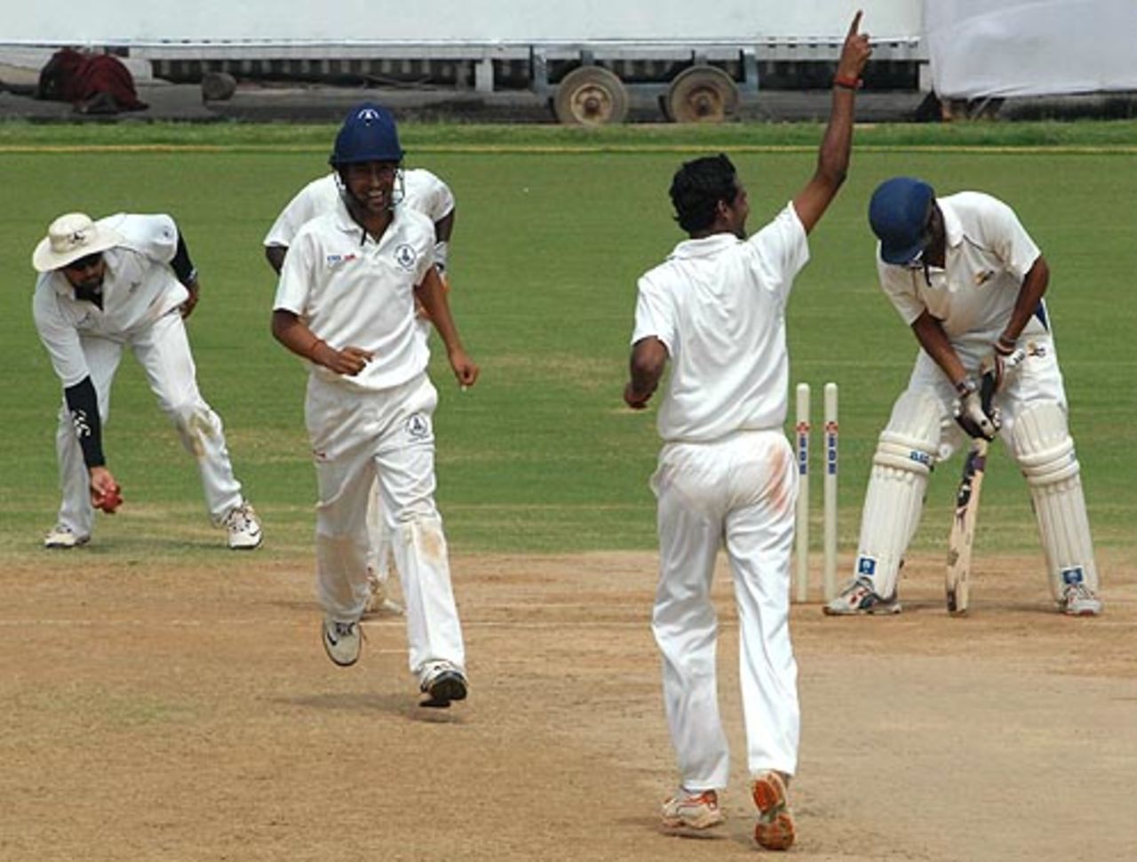 Tamil Nadu's R Ramkumar celebrates one of his three wickets, Tamil Nadu v Himachal Pradesh, Ranji Trophy Super League, Group A, 5th round, Chennai, 4th day, December 12, 2007 