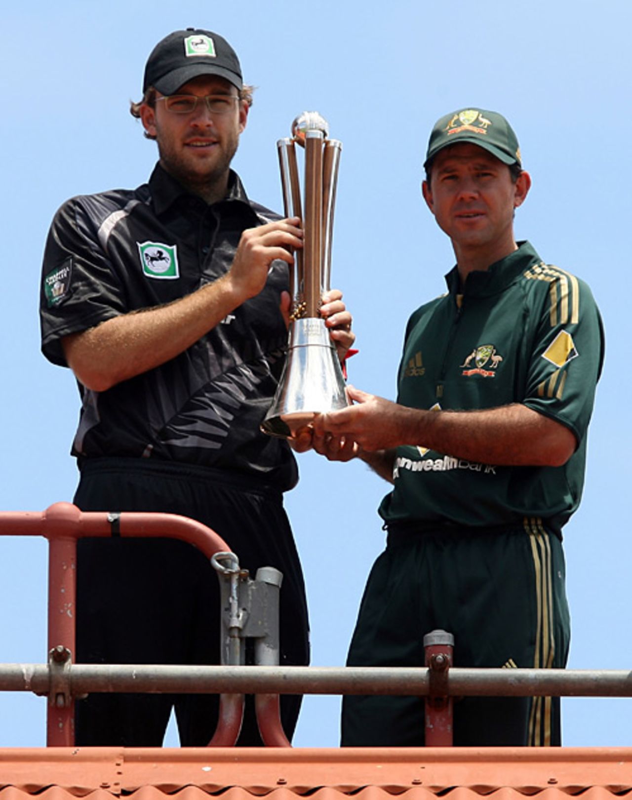 Daniel Vettori and Ricky Ponting pose with the series trophy ahead of the first match, Adelaide, December 13, 2007
