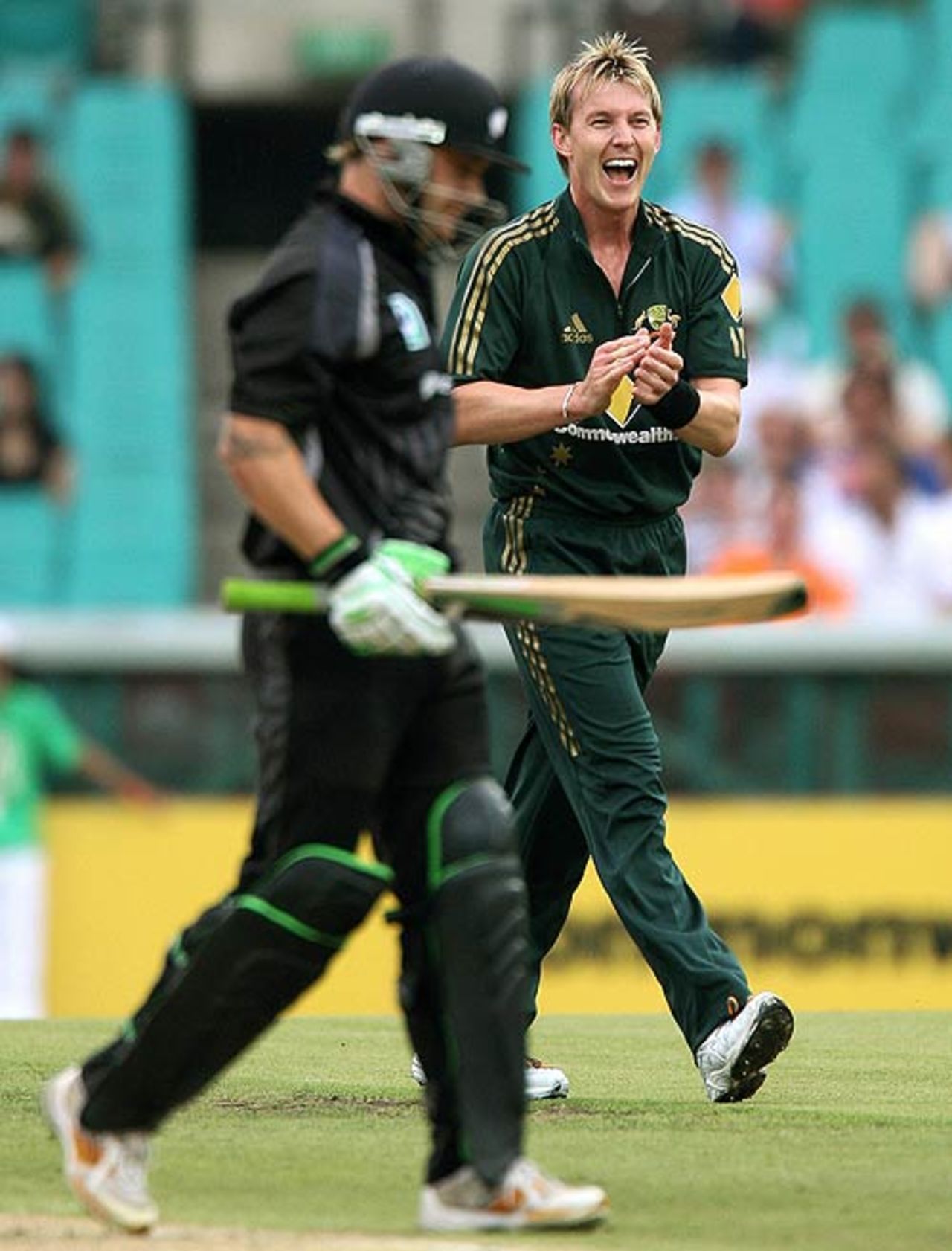 Brett Lee celebrates dismissing Brendon McCullum, Australia v New Zealand, 2nd ODI, Sydney, December 16, 2007
