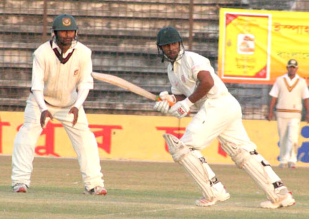 Rajshahi's Farhad Hossain scored an unbeaten 57, Rajshahi v Chittagong, National Cricket League, 3rd day, Rajshahi, December 16, 2007