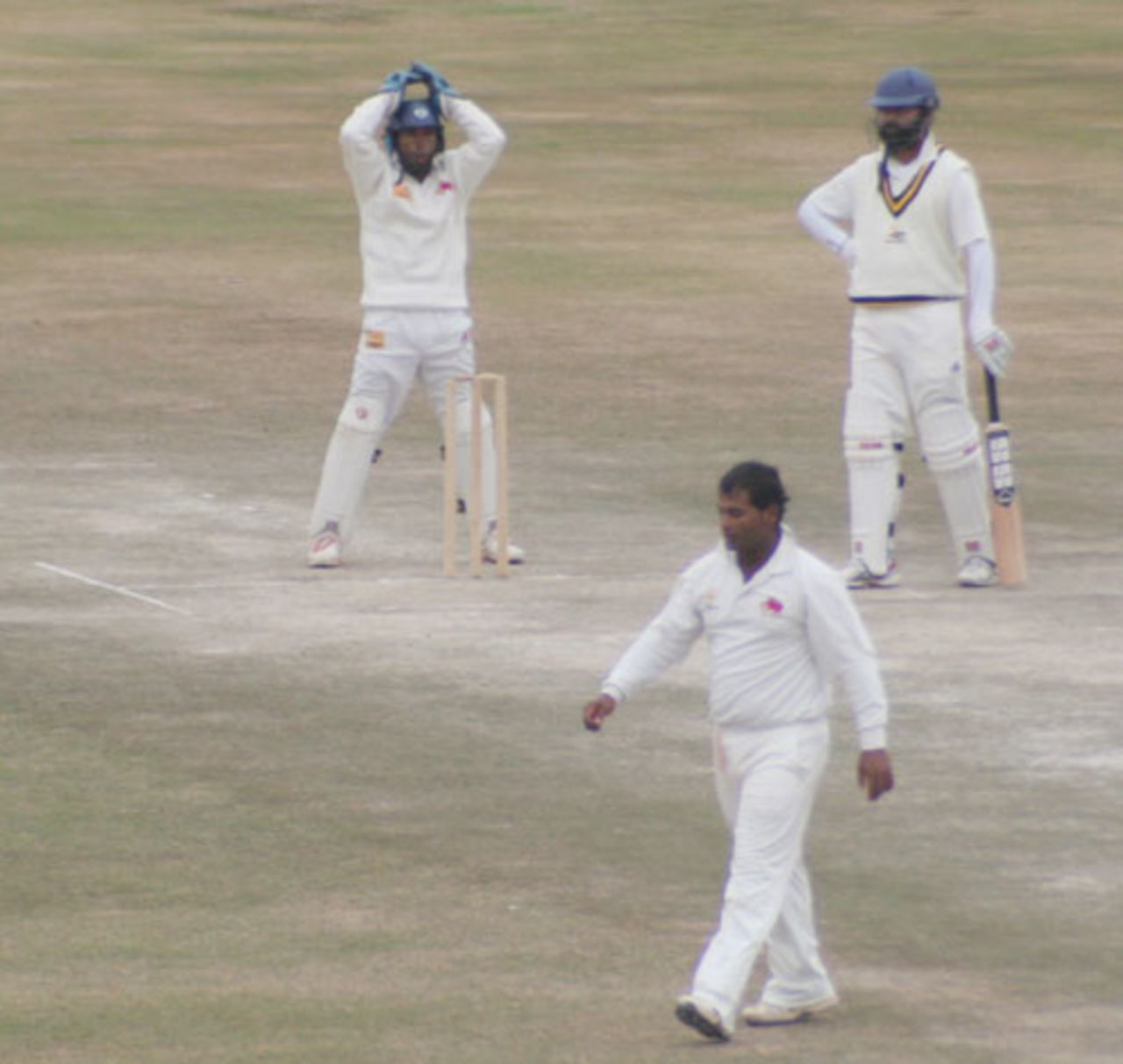 Ramesh Powar is dejected after his appeal was turned down, Himachal Pradesh v Mumbai, Ranji Trophy Super League, Group A, 6th round, Dharamsala, 2nd day, December 18, 2007 
