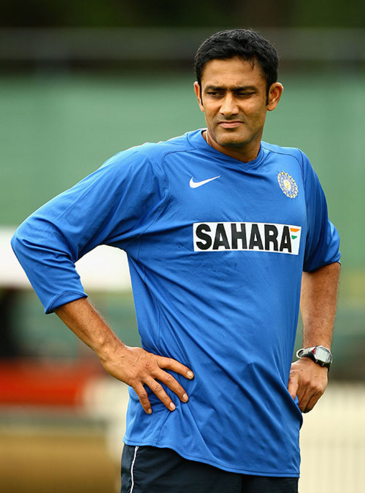 Anil Kumble inspects the pitch condition, Victoria v Indians, tour match, Melbourne, 1st day, December 20, 2007