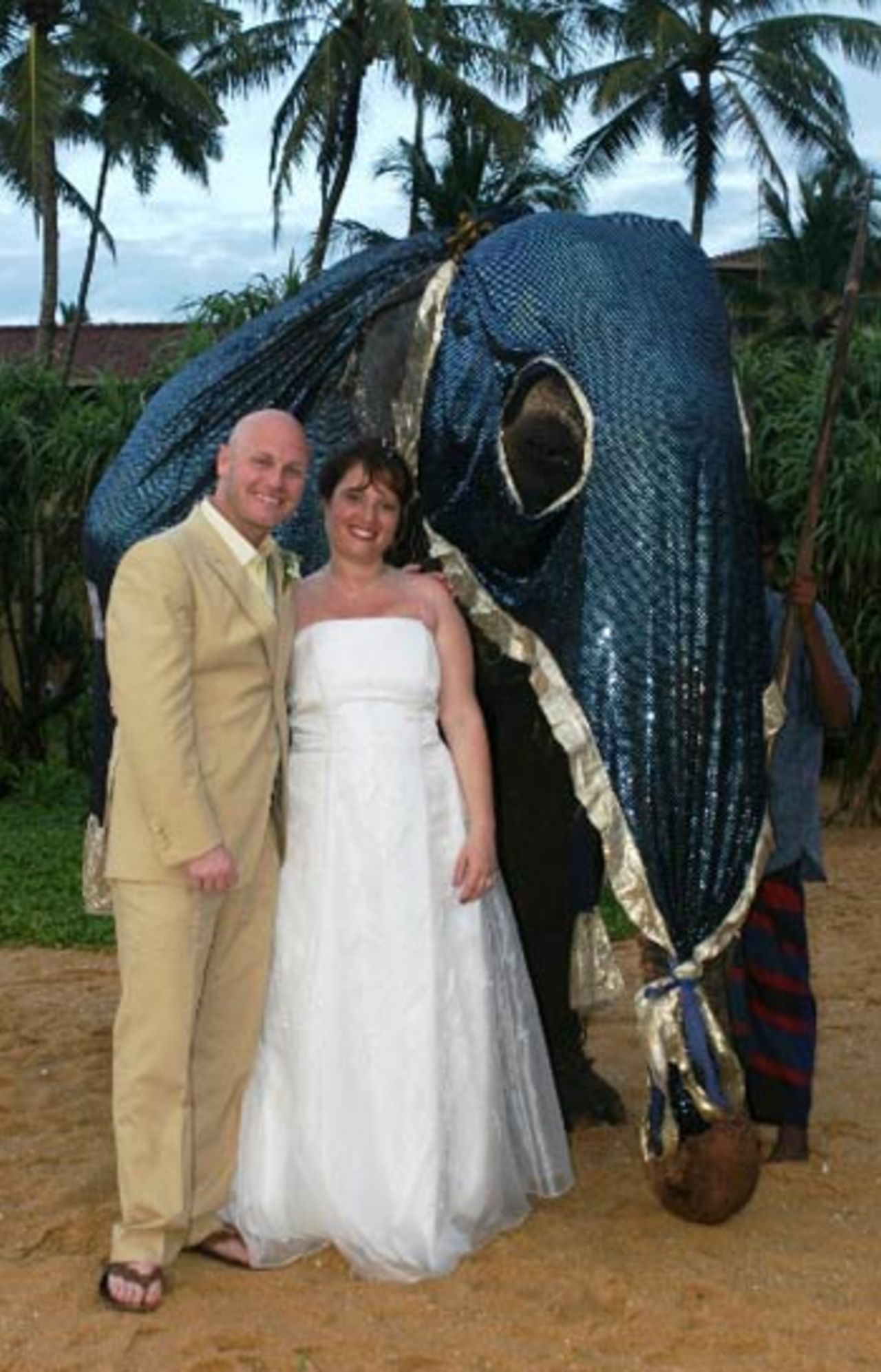 David Nash gets married on a beach in Galle, December 21, 2007